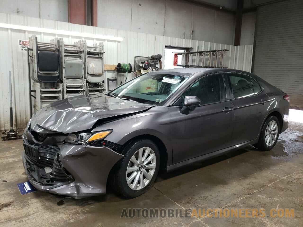 4T1B11HKXJU029383 TOYOTA CAMRY 2018