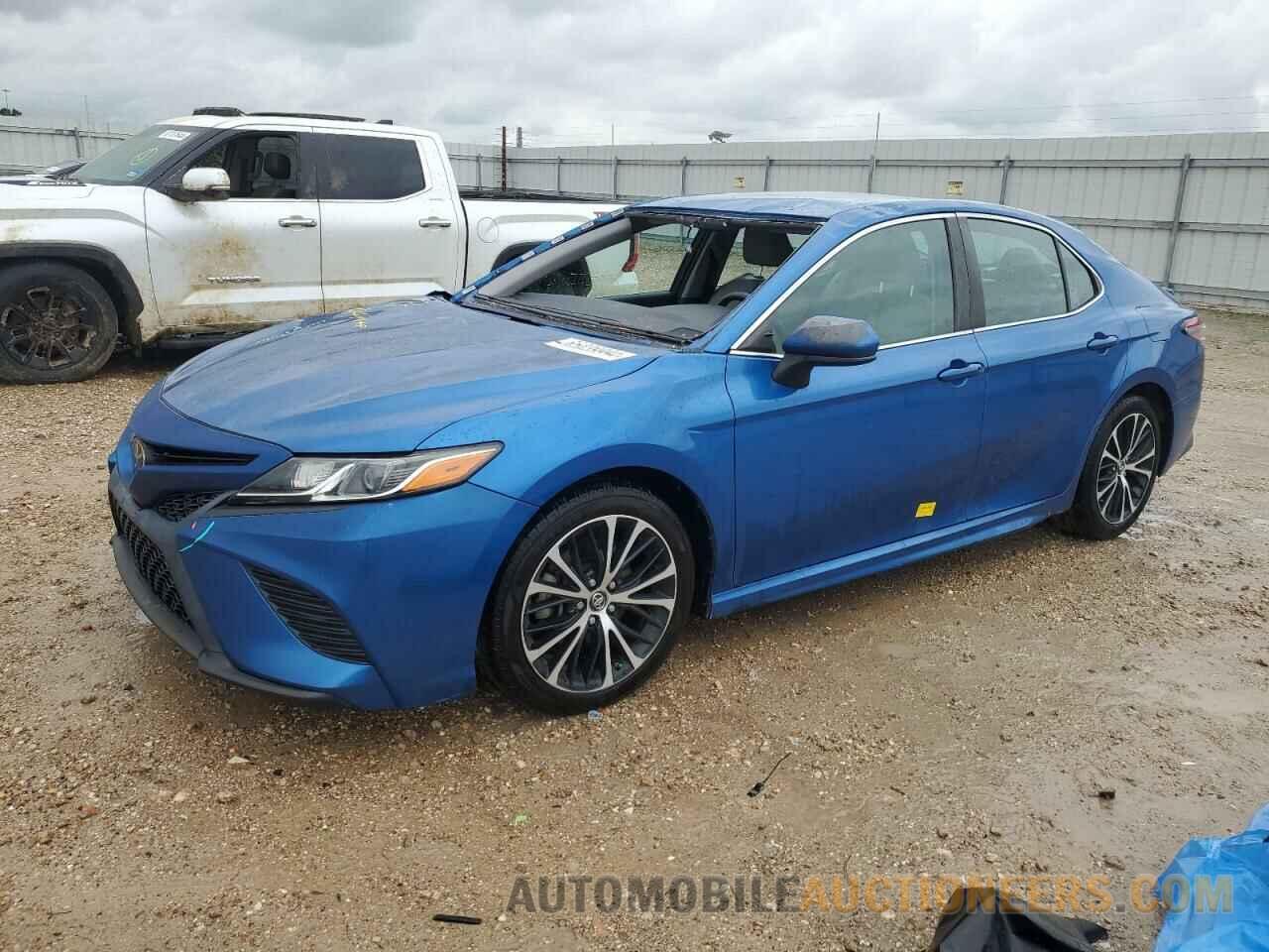 4T1B11HKXJU031540 TOYOTA CAMRY 2018