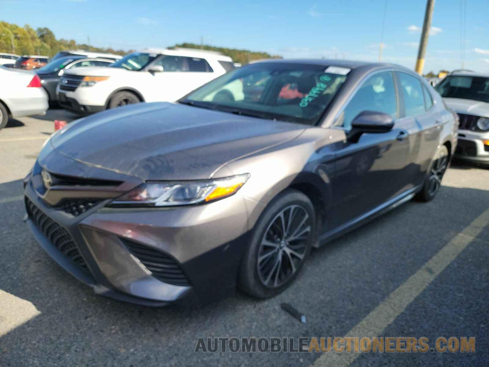 4T1B11HKXJU037998 Toyota Camry 2018