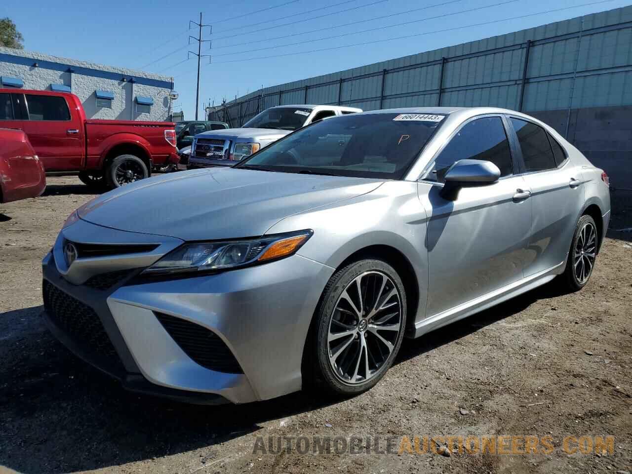 4T1B11HKXJU038293 TOYOTA CAMRY 2018