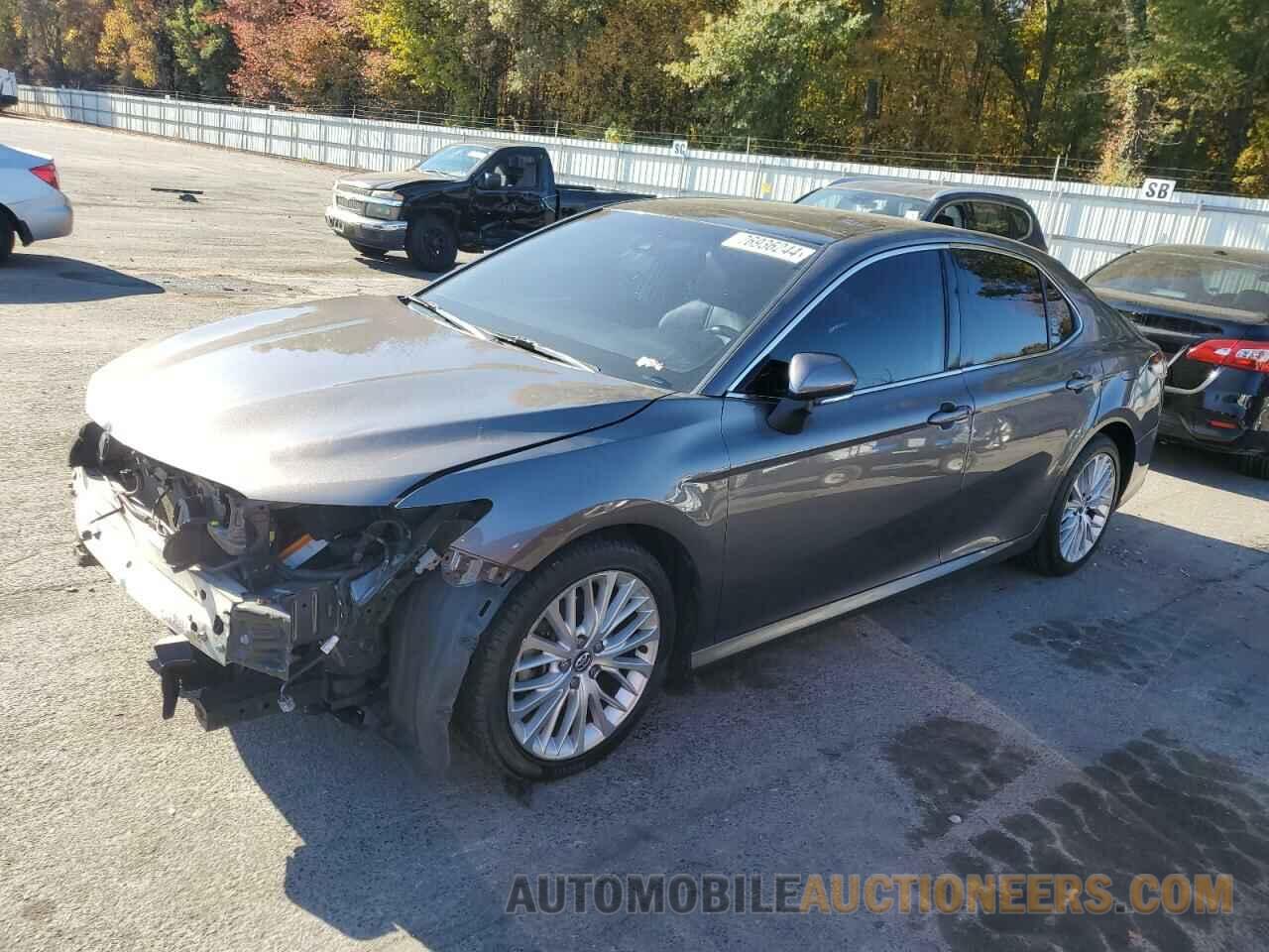 4T1B11HKXJU043199 TOYOTA CAMRY 2018