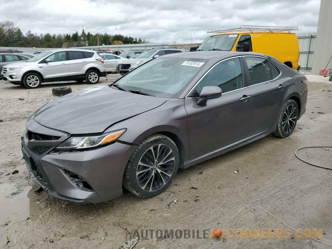 4T1B11HKXJU045938 TOYOTA CAMRY 2018