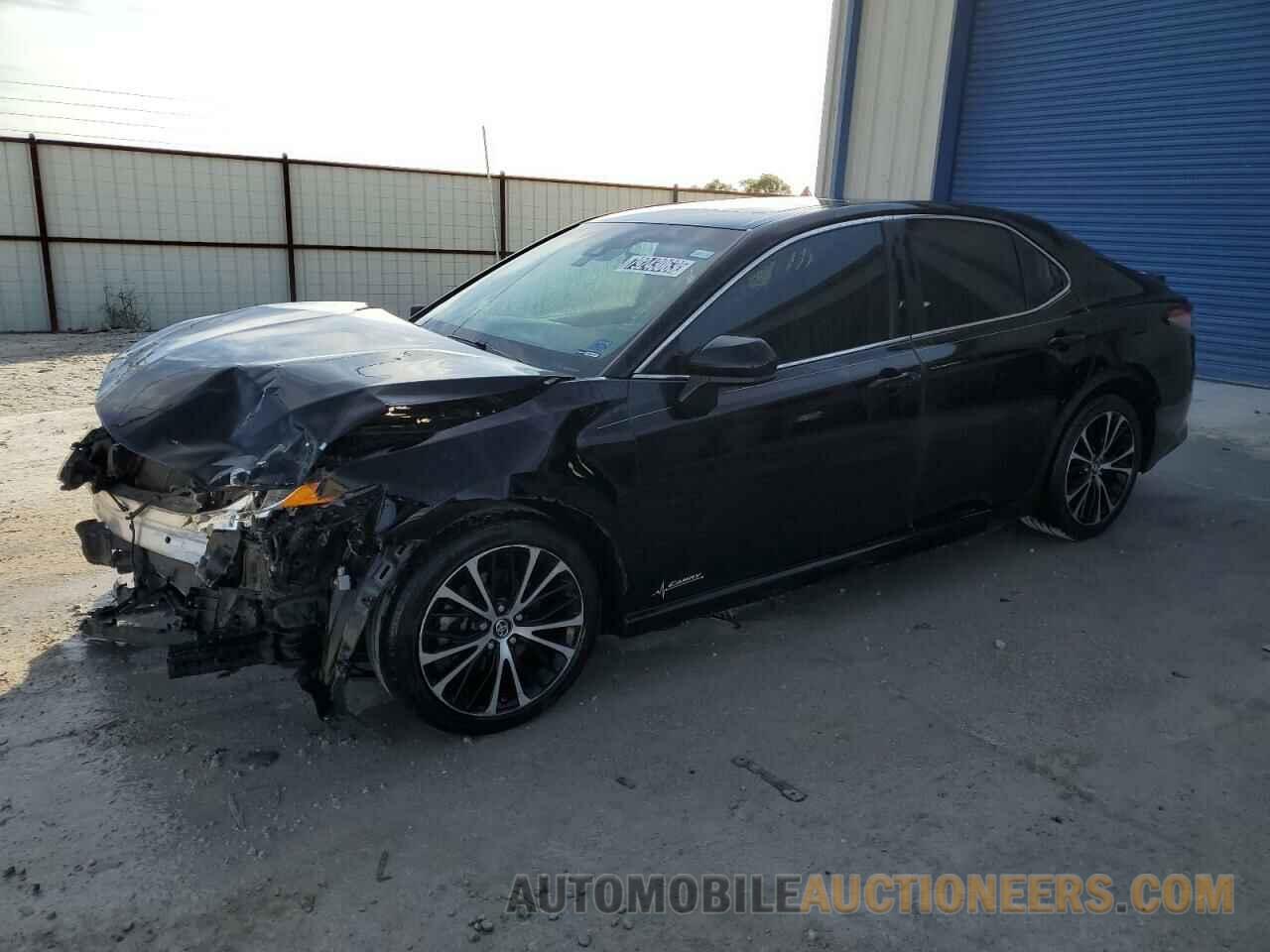 4T1B11HKXJU048368 TOYOTA CAMRY 2018