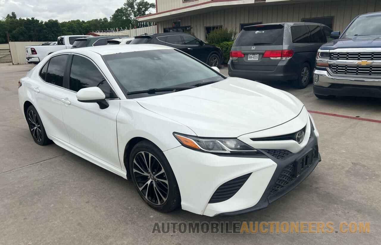 4T1B11HKXJU052758 TOYOTA CAMRY 2018