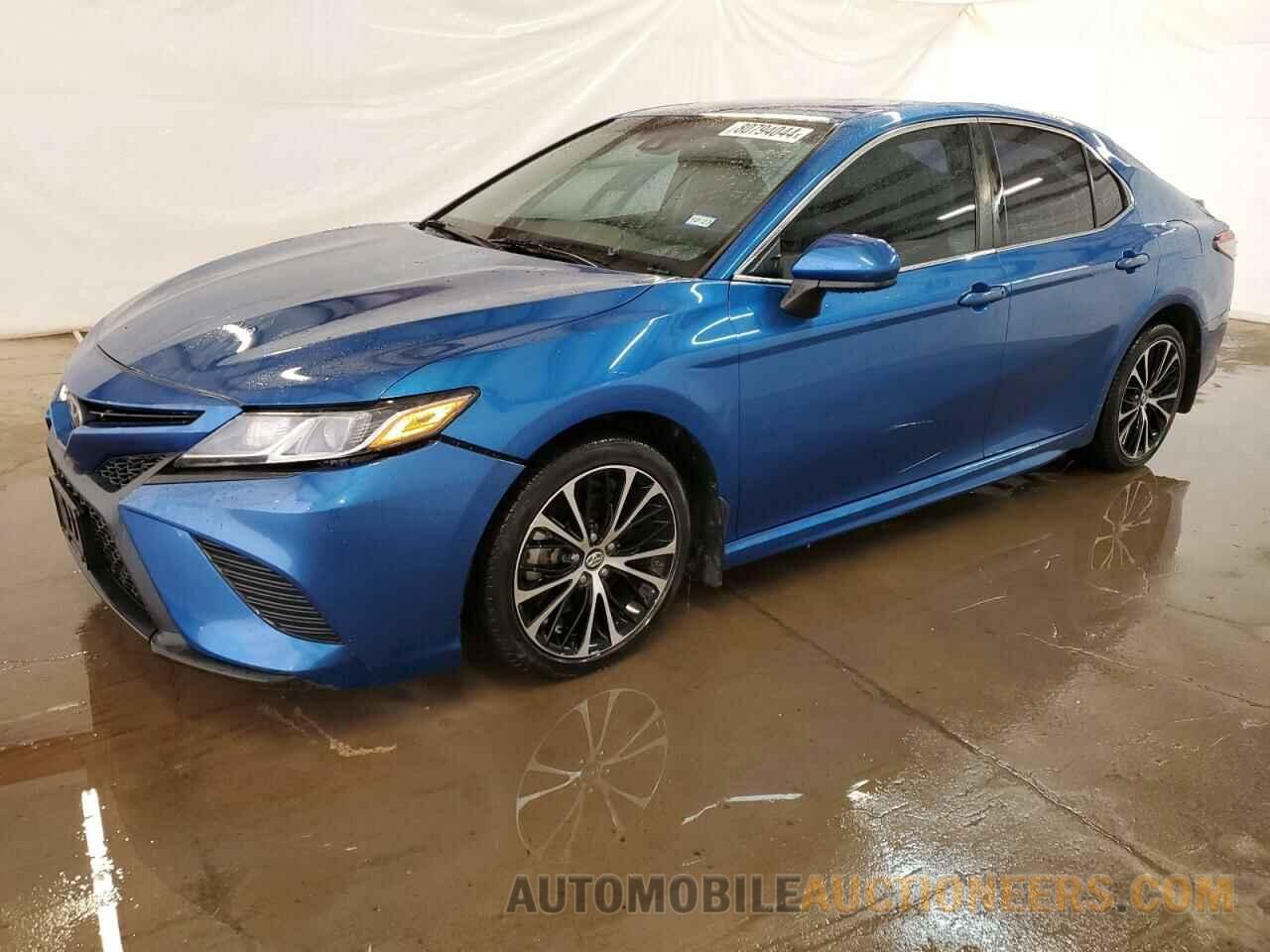 4T1B11HKXJU053960 TOYOTA CAMRY 2018