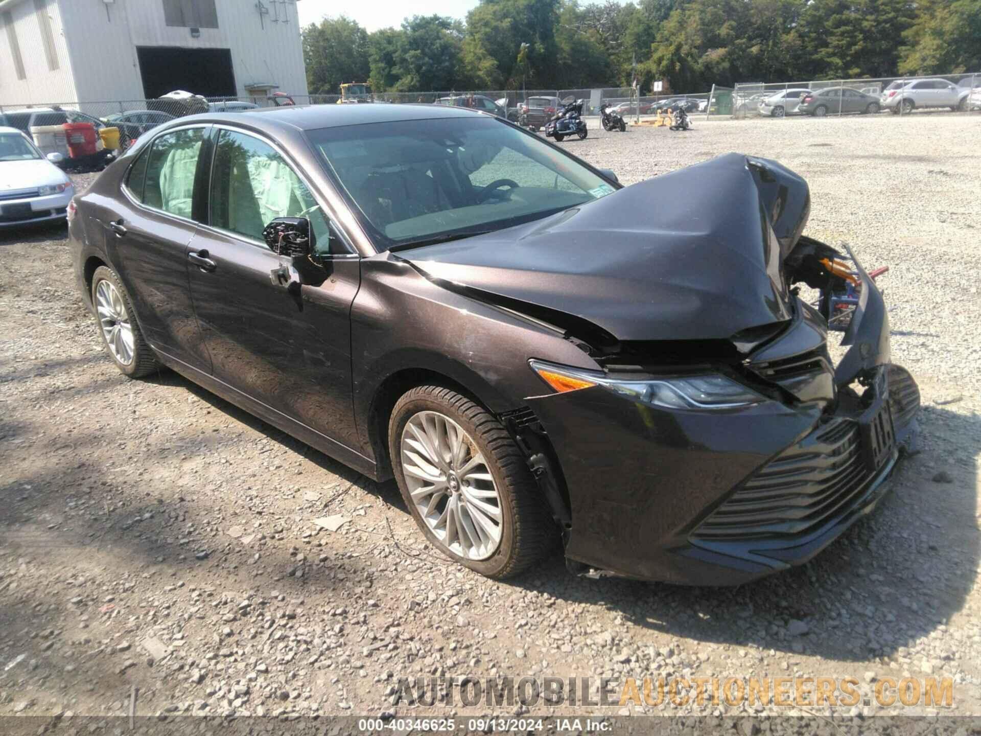 4T1B11HKXJU054333 TOYOTA CAMRY 2018