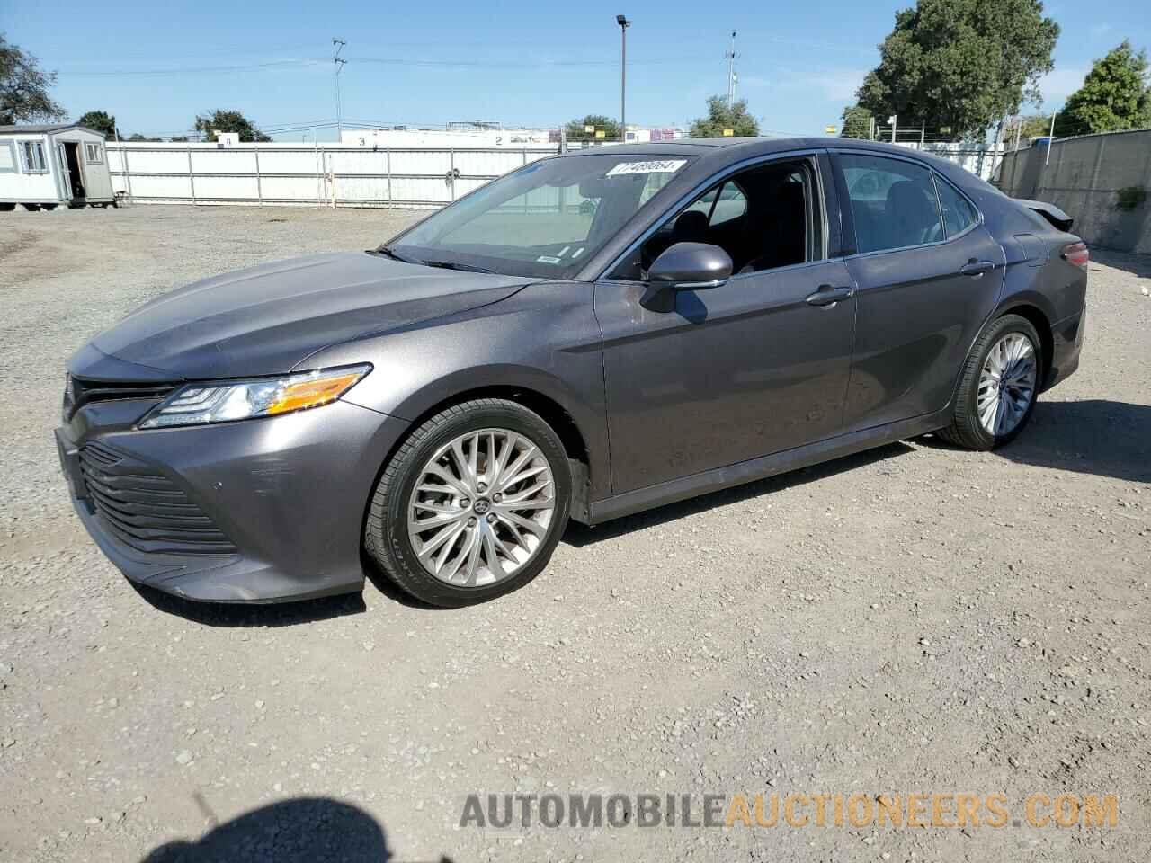 4T1B11HKXJU054543 TOYOTA CAMRY 2018