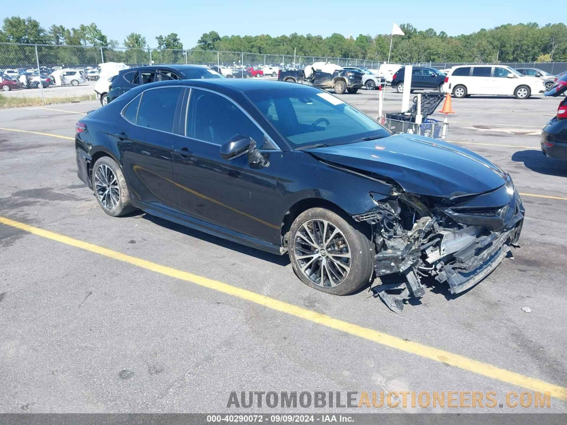 4T1B11HKXJU056373 TOYOTA CAMRY 2018