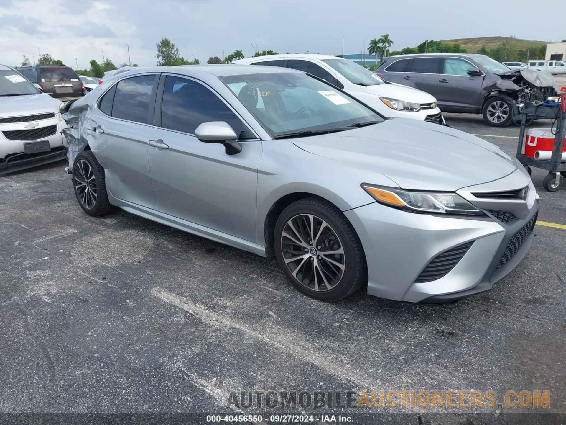 4T1B11HKXJU062528 TOYOTA CAMRY 2018