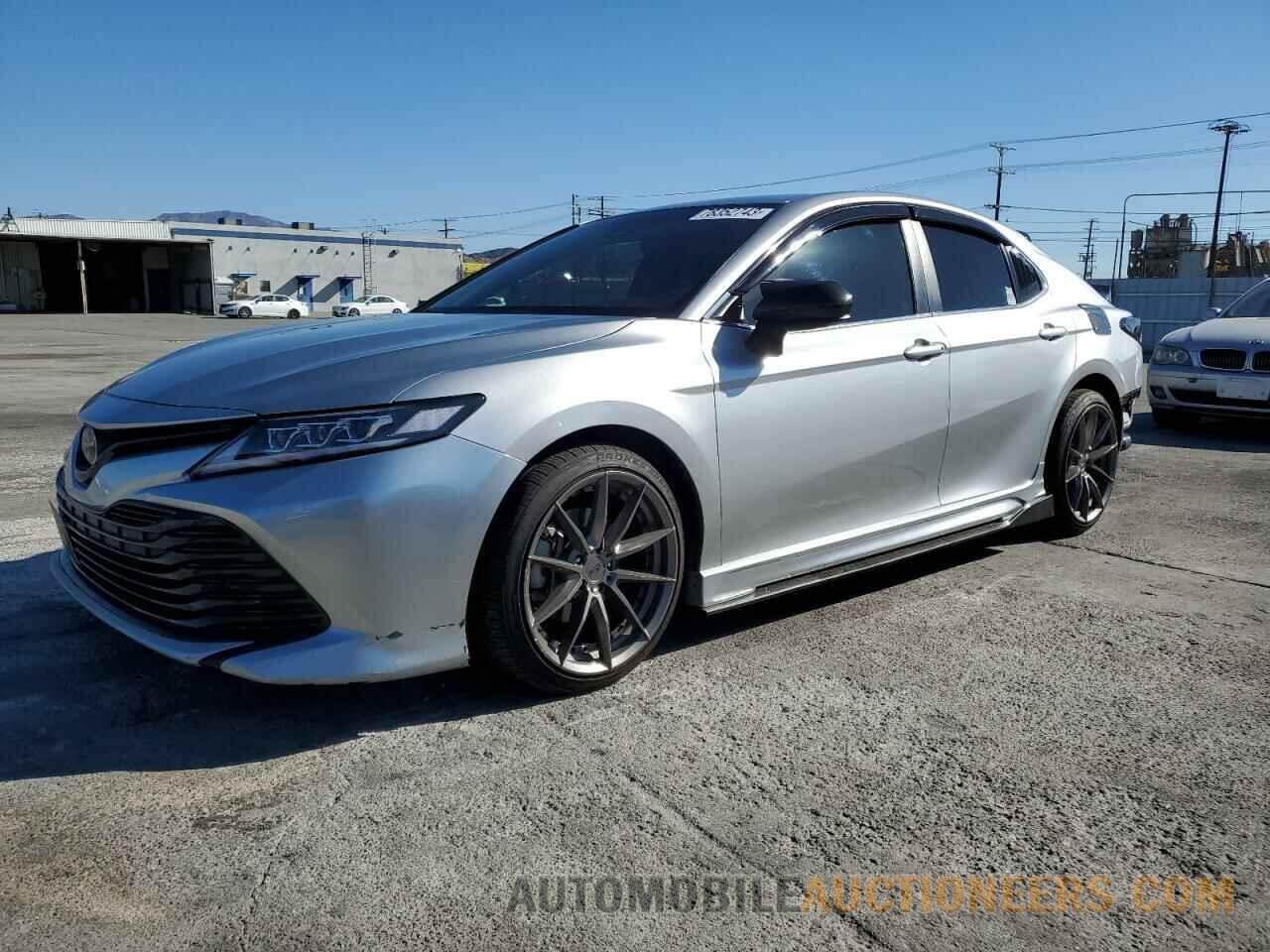 4T1B11HKXJU064800 TOYOTA CAMRY 2018