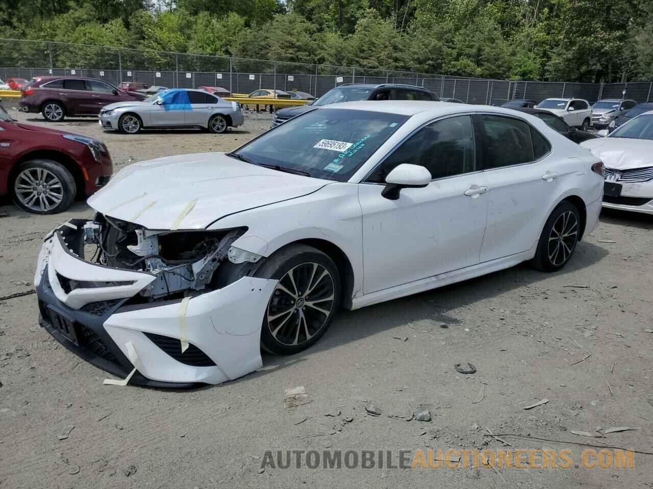 4T1B11HKXJU066479 TOYOTA CAMRY 2018