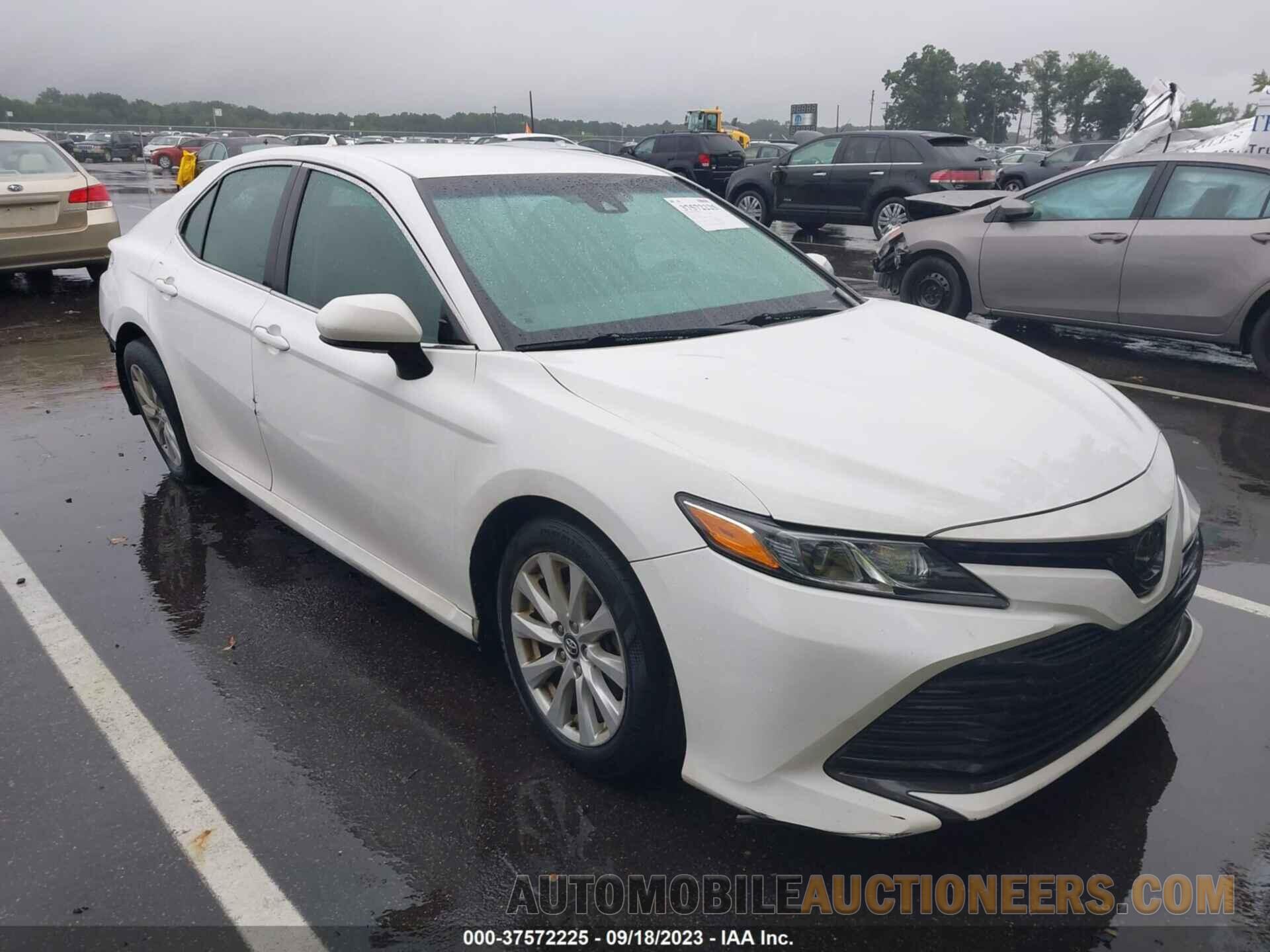 4T1B11HKXJU072315 TOYOTA CAMRY 2018