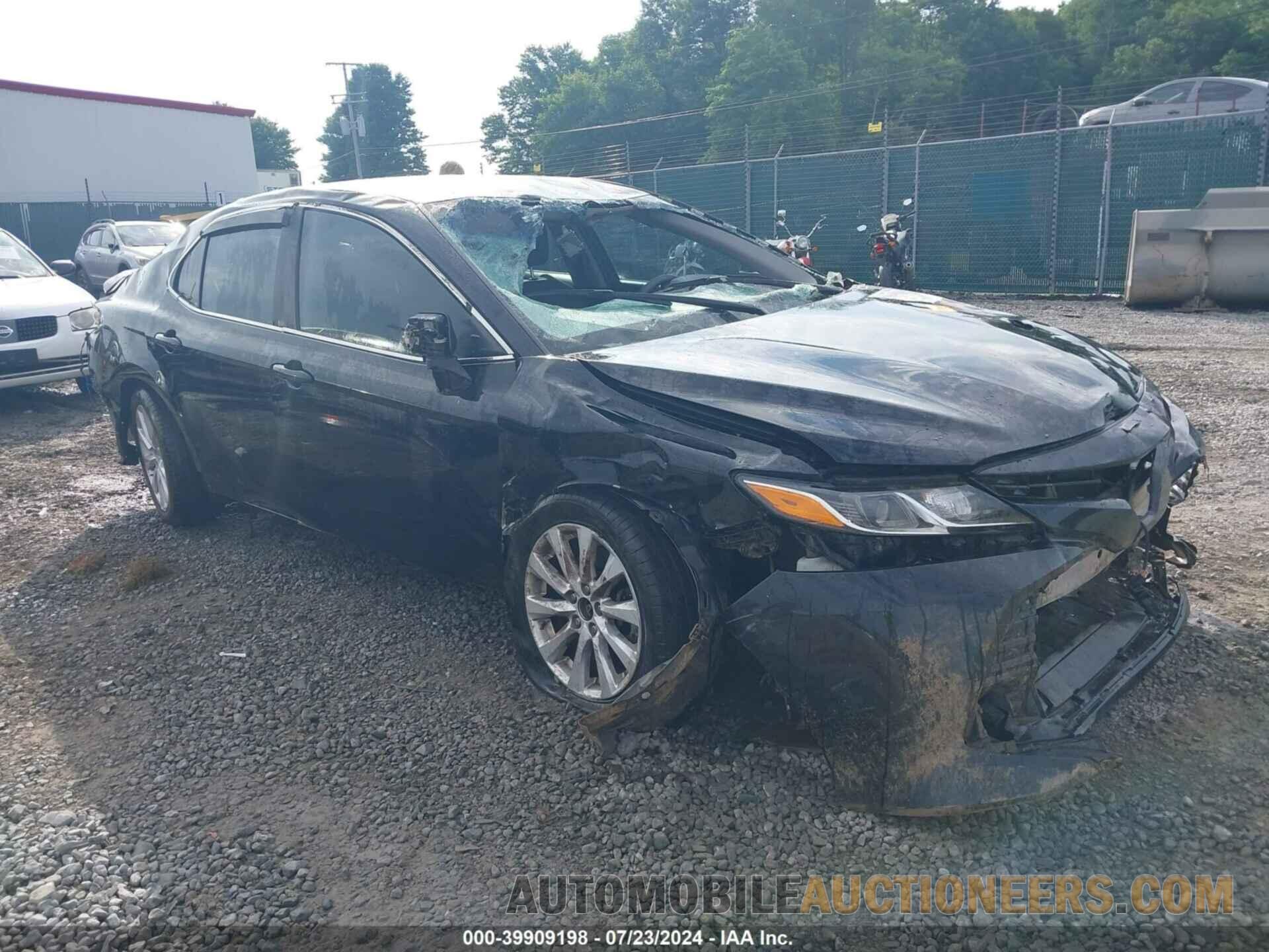 4T1B11HKXJU073514 TOYOTA CAMRY 2018