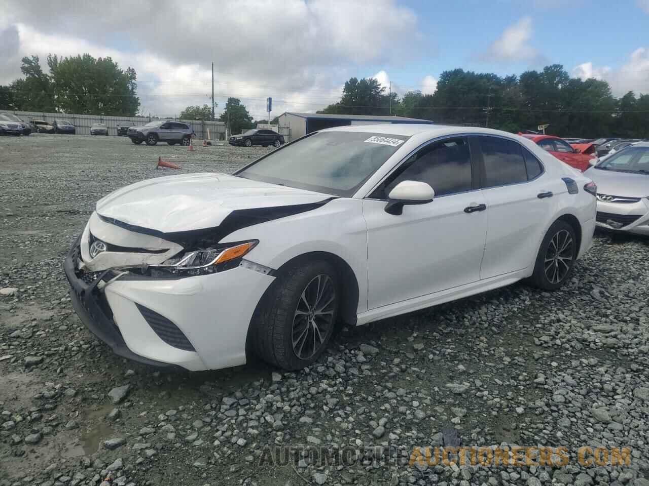 4T1B11HKXJU075585 TOYOTA CAMRY 2018