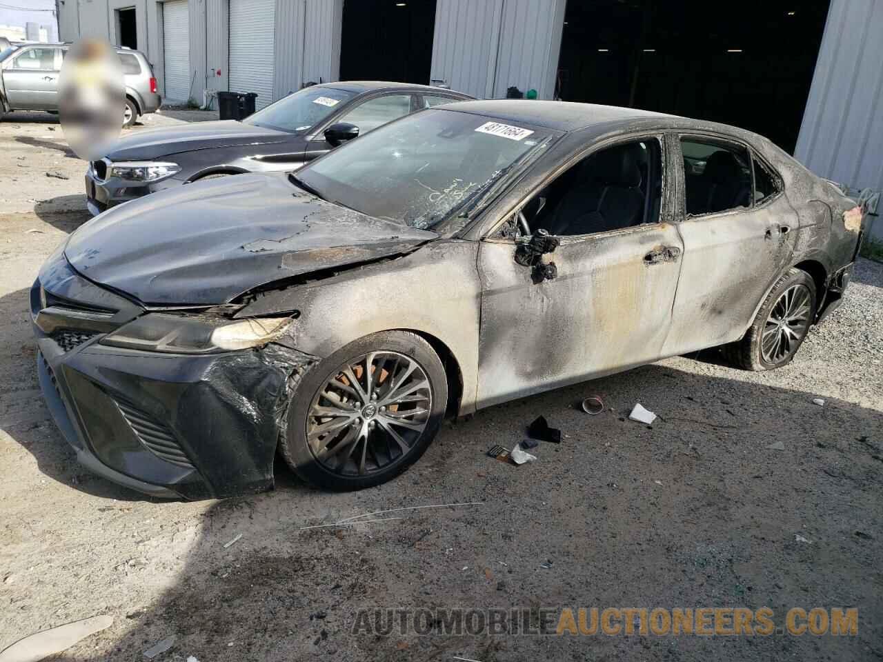 4T1B11HKXJU077501 TOYOTA CAMRY 2018