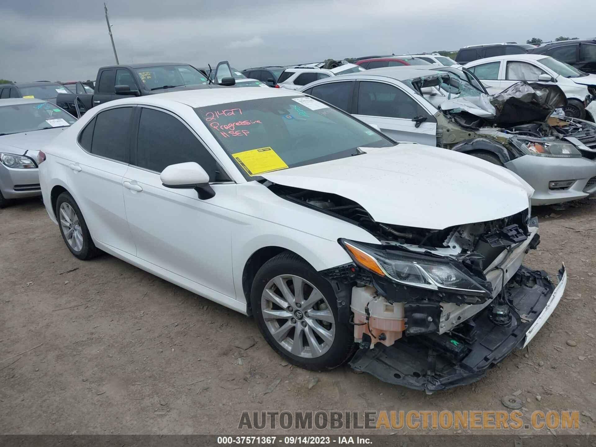 4T1B11HKXJU078714 TOYOTA CAMRY 2018