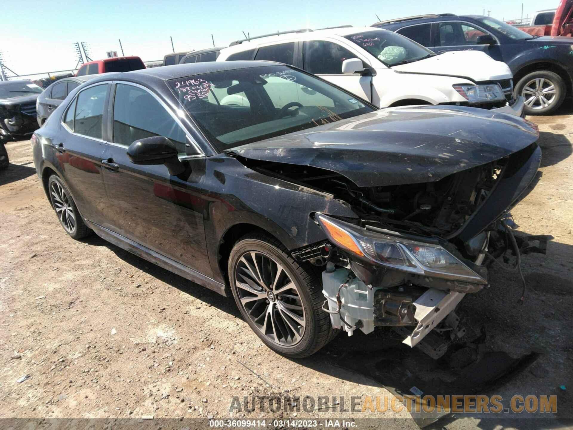 4T1B11HKXJU079538 TOYOTA CAMRY 2018