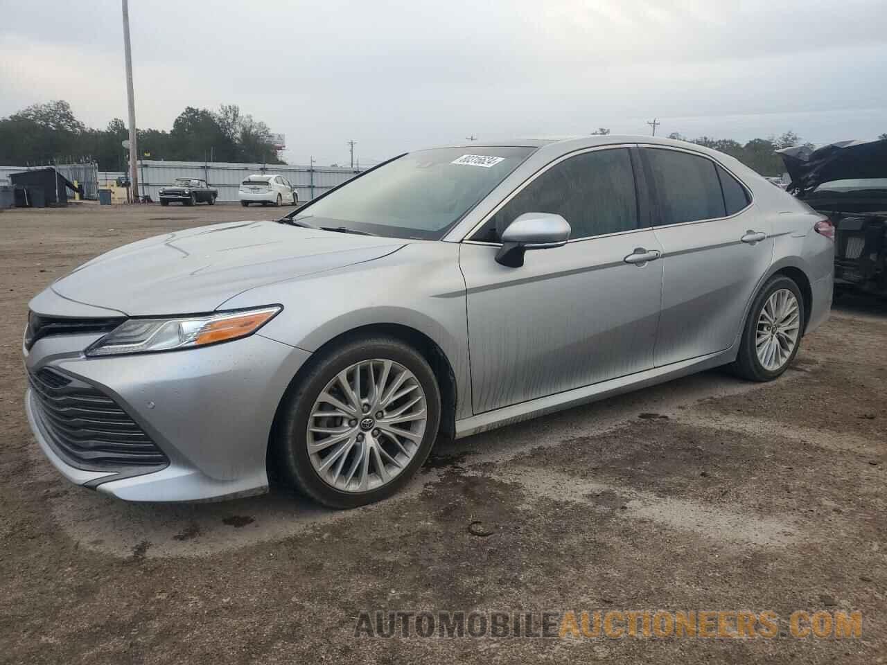 4T1B11HKXJU090569 TOYOTA CAMRY 2018