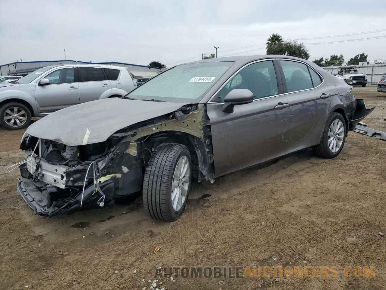 4T1B11HKXJU092306 TOYOTA CAMRY 2018