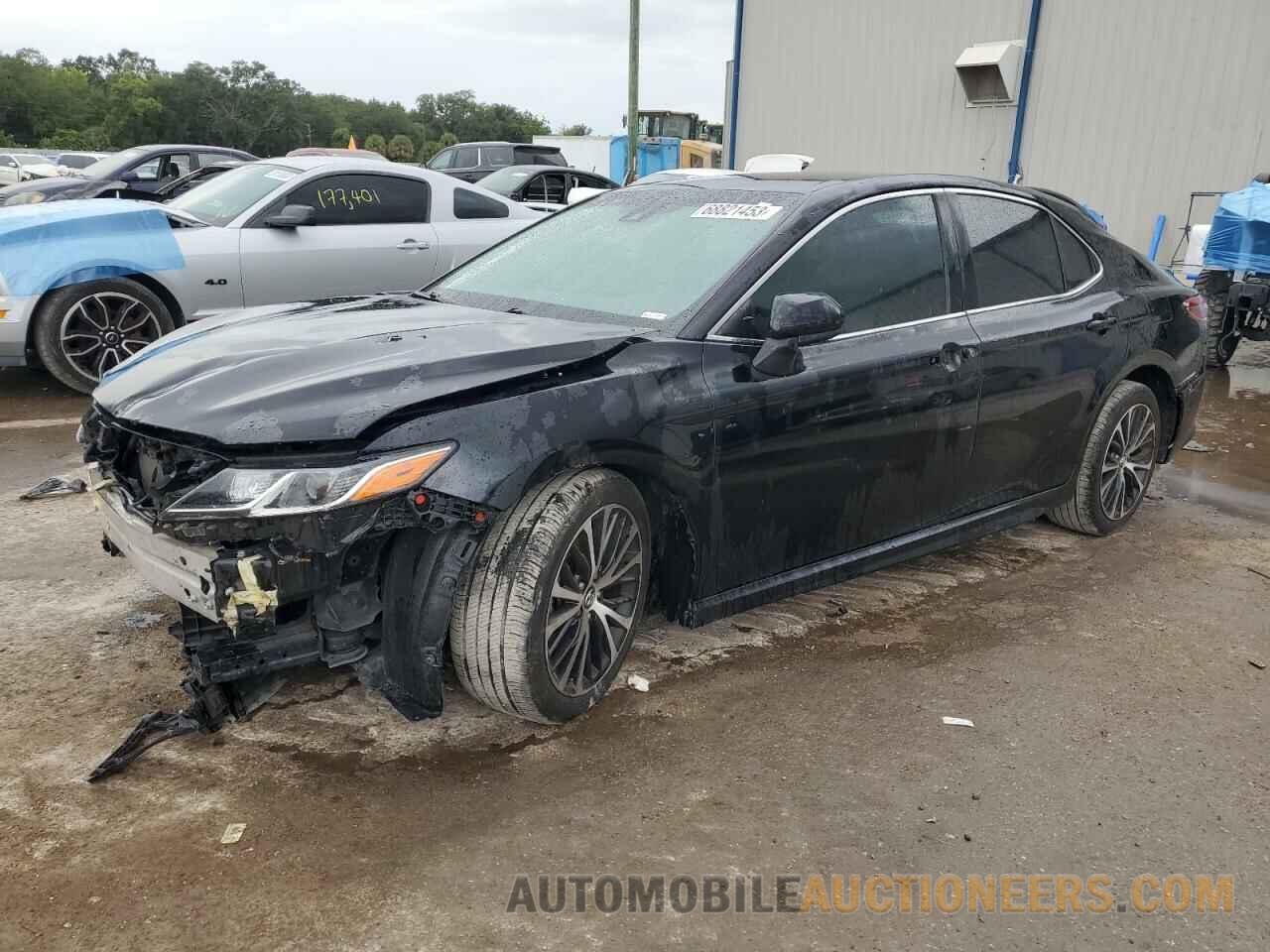 4T1B11HKXJU093777 TOYOTA CAMRY 2018