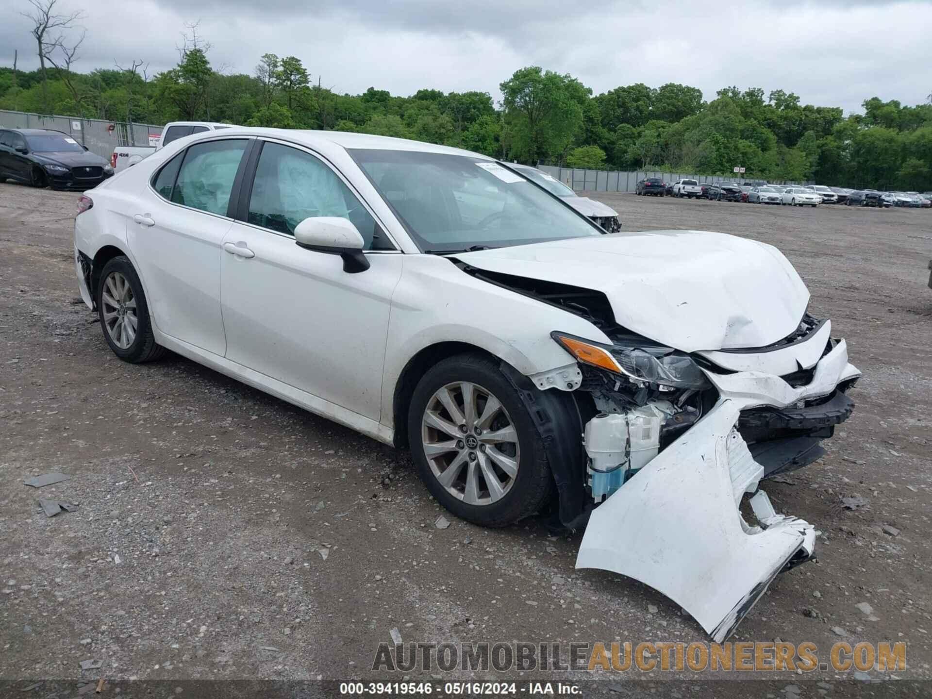 4T1B11HKXJU101246 TOYOTA CAMRY 2018