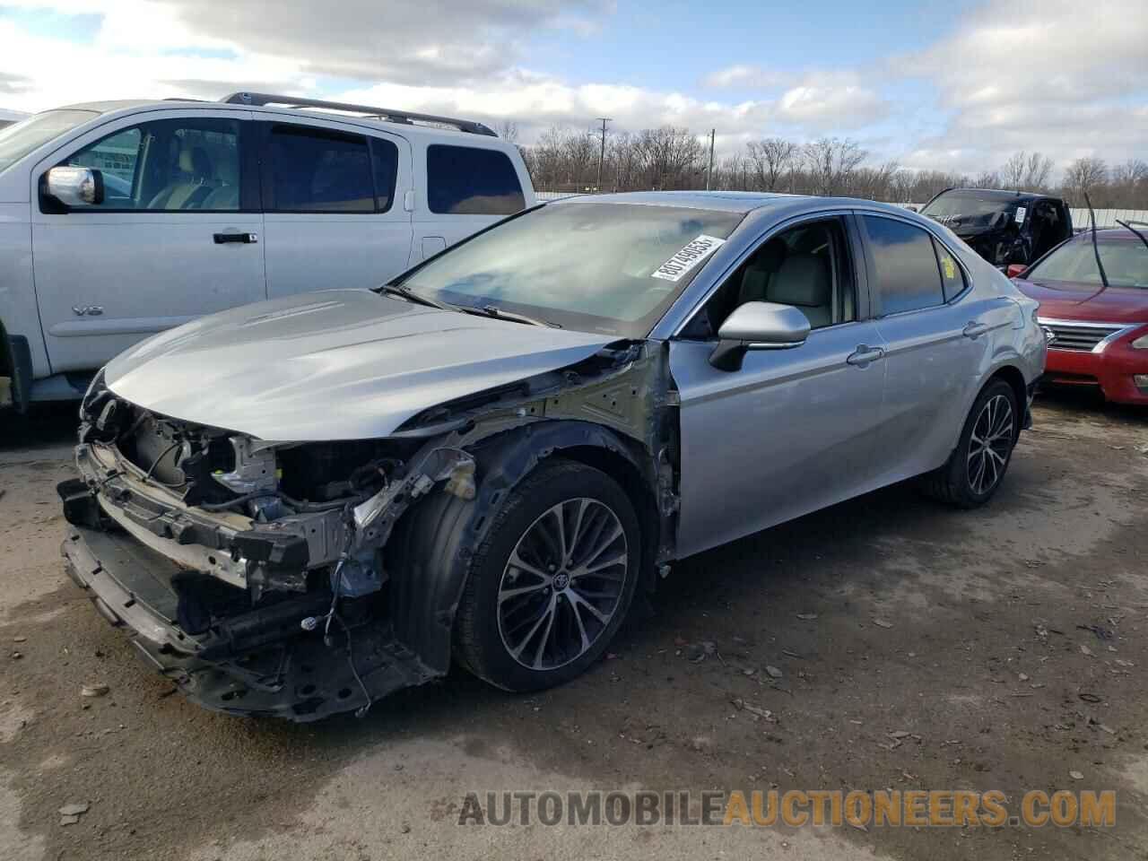 4T1B11HKXJU104258 TOYOTA CAMRY 2018