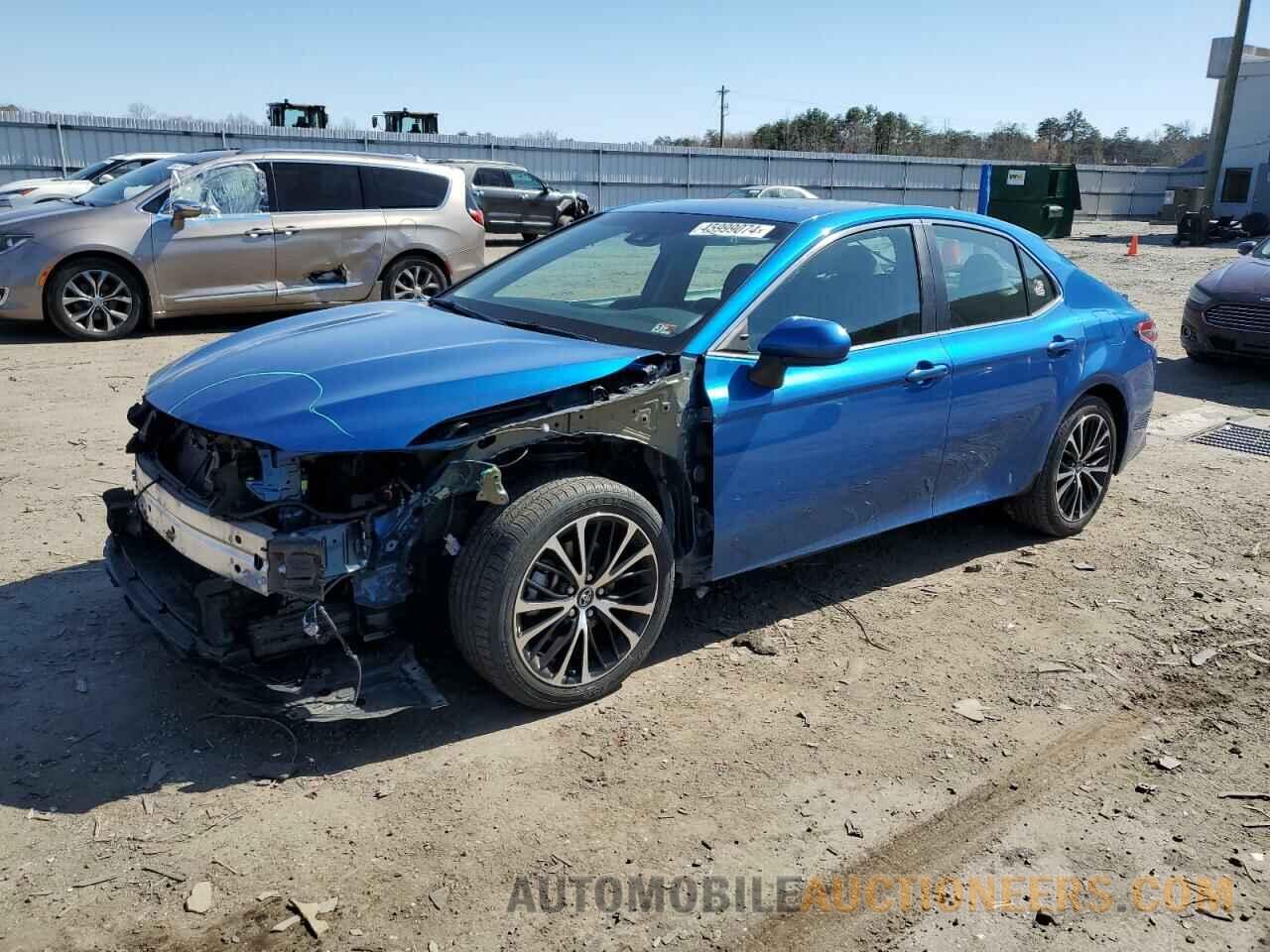 4T1B11HKXJU105510 TOYOTA CAMRY 2018