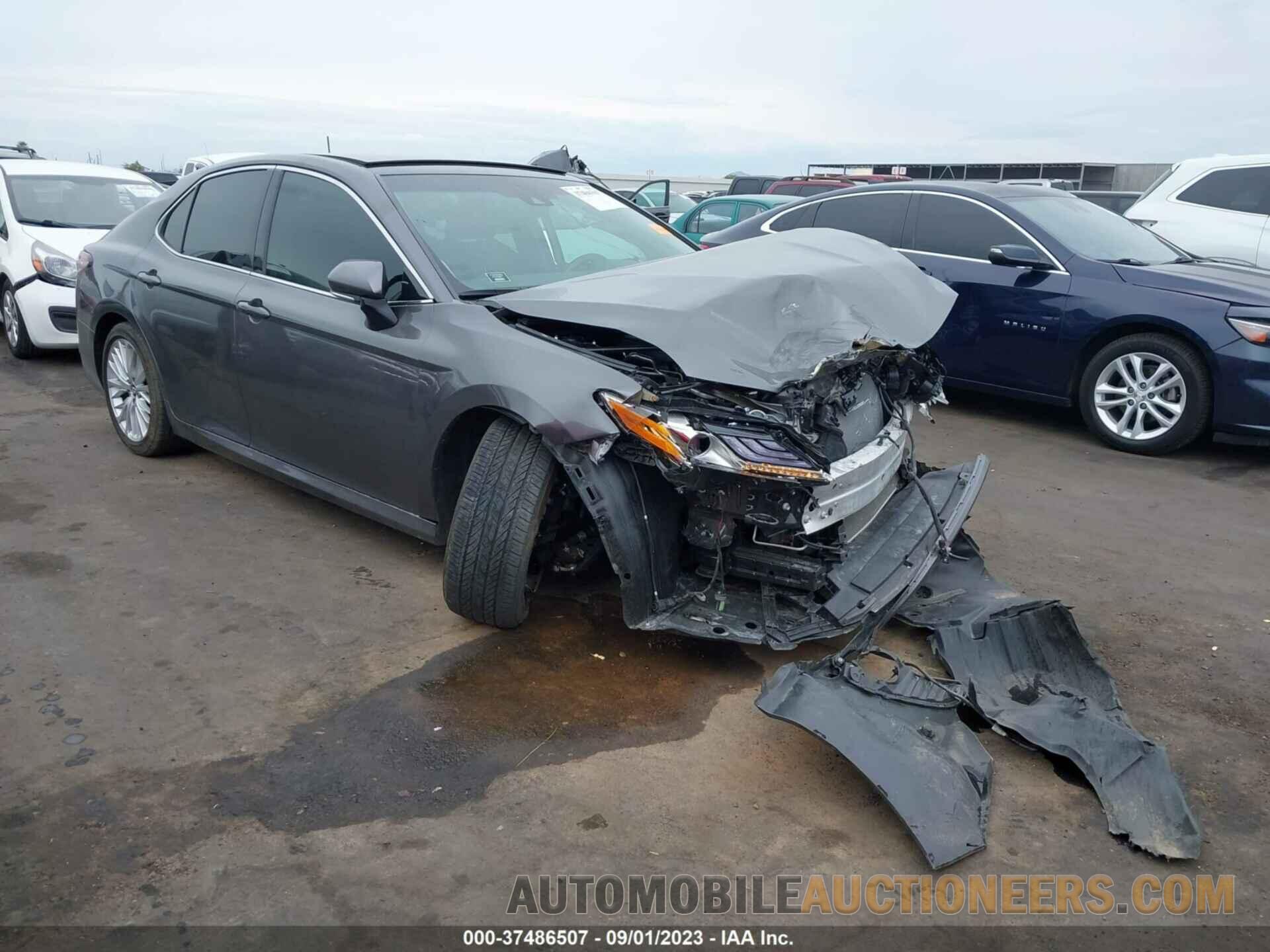 4T1B11HKXJU108522 TOYOTA CAMRY 2018