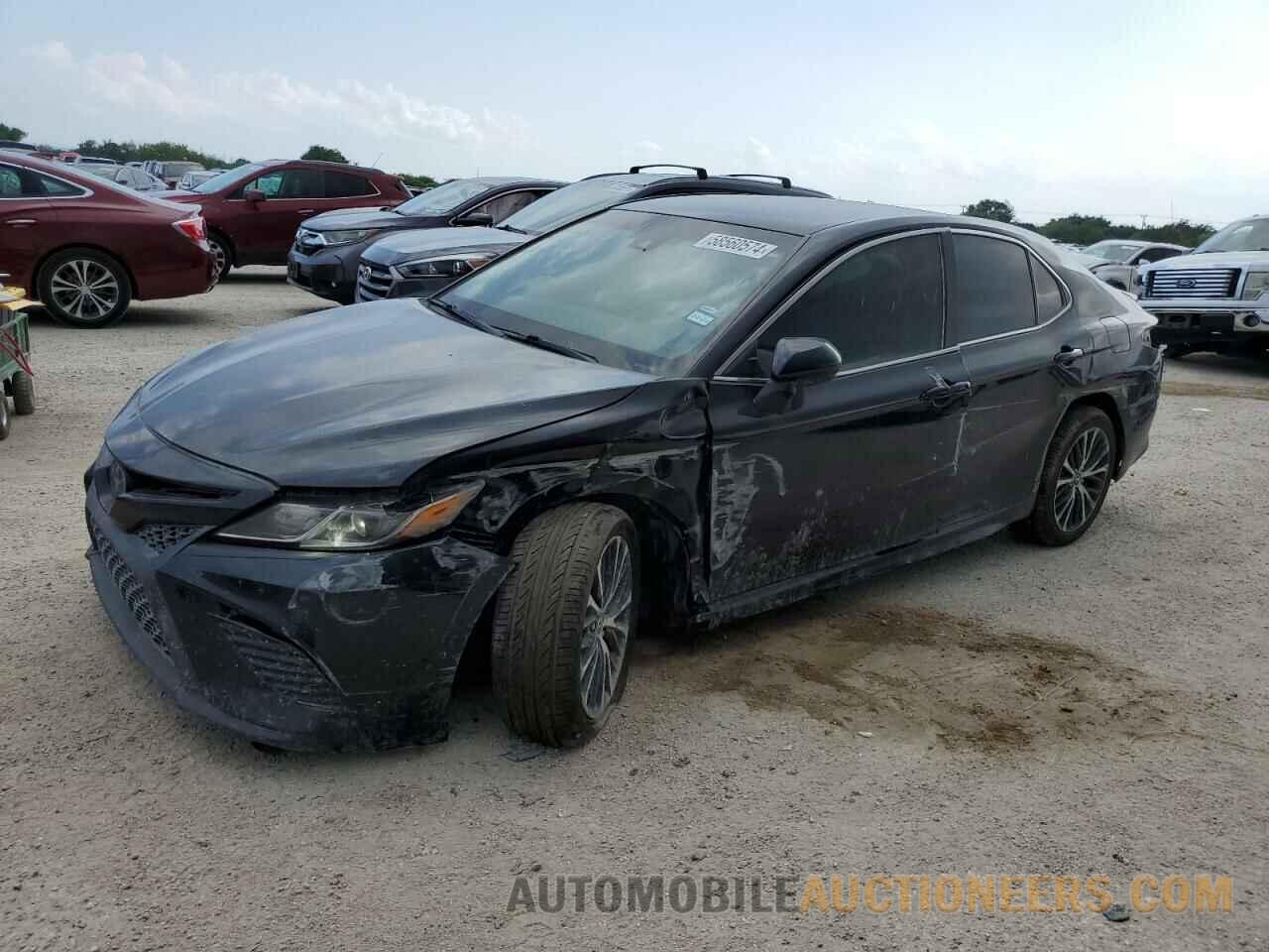 4T1B11HKXJU108777 TOYOTA CAMRY 2018