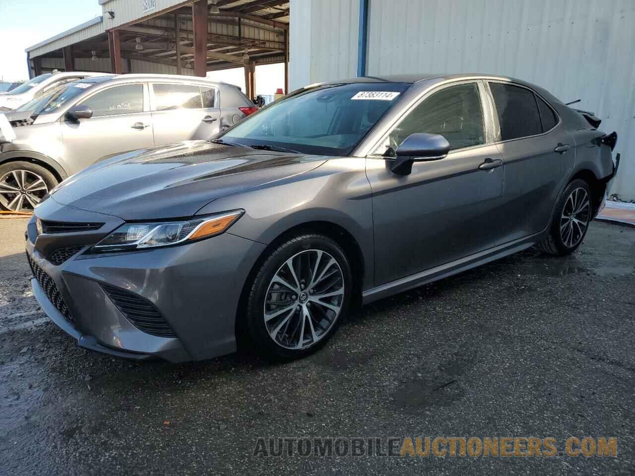 4T1B11HKXJU110187 TOYOTA CAMRY 2018