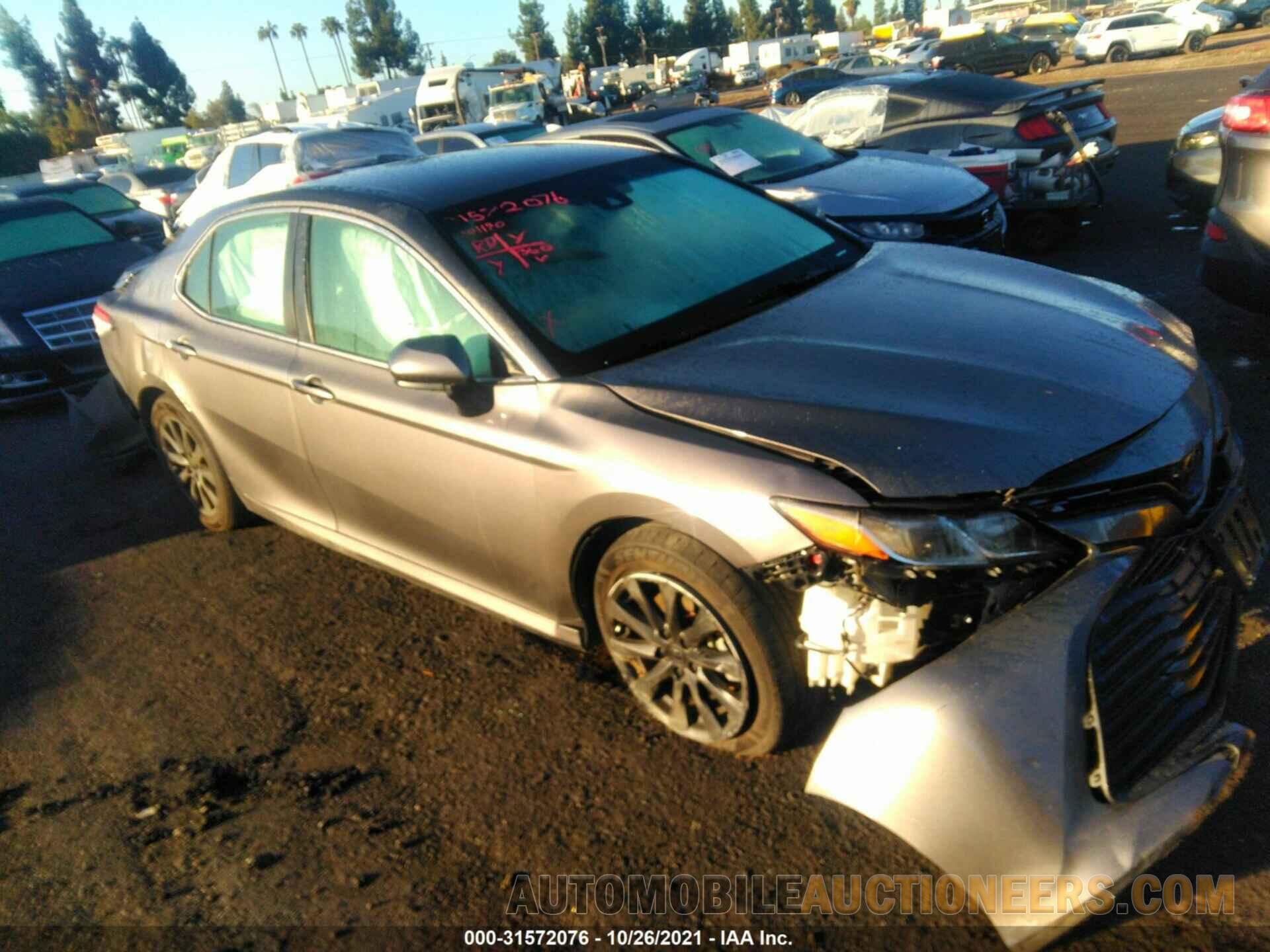 4T1B11HKXJU123912 TOYOTA CAMRY 2018