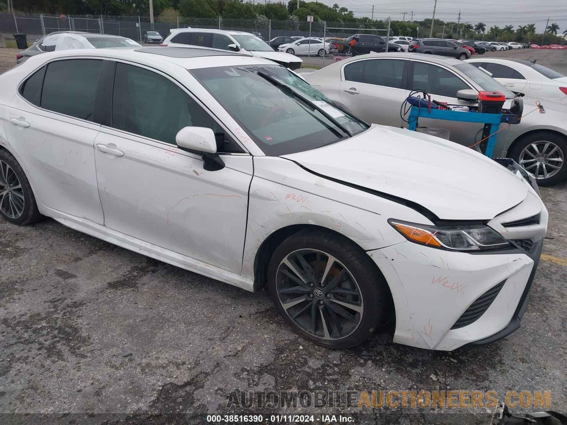 4T1B11HKXJU127684 TOYOTA CAMRY 2018