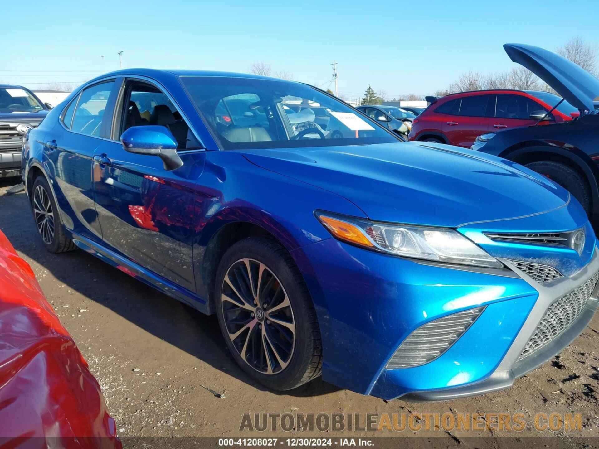 4T1B11HKXJU128401 TOYOTA CAMRY 2018