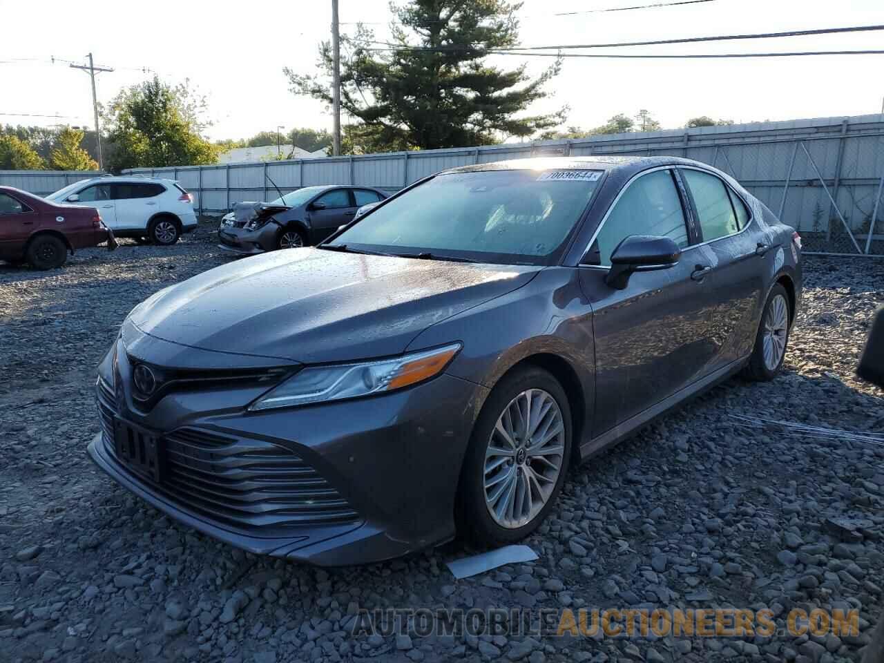 4T1B11HKXJU133288 TOYOTA CAMRY 2018