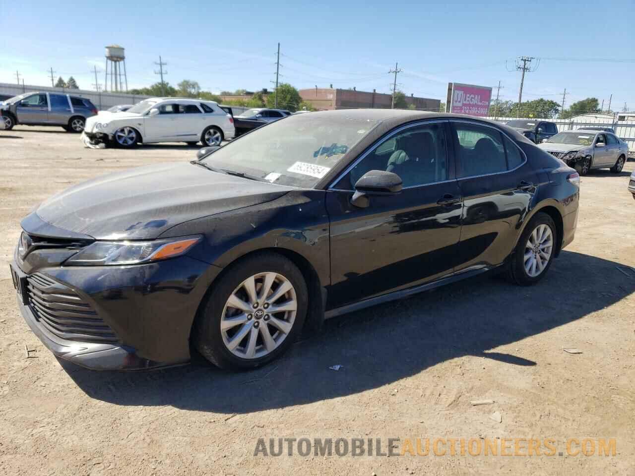 4T1B11HKXJU136045 TOYOTA CAMRY 2018