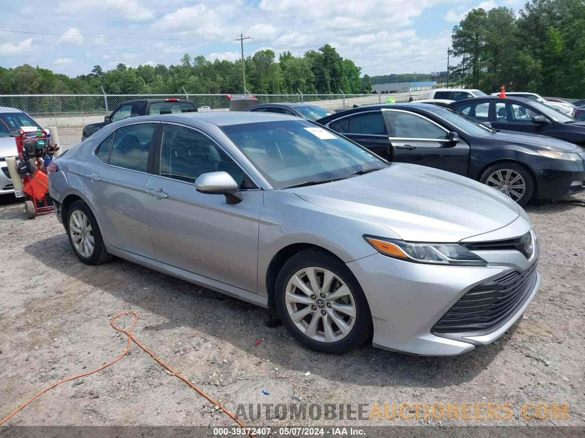 4T1B11HKXJU139866 TOYOTA CAMRY 2018