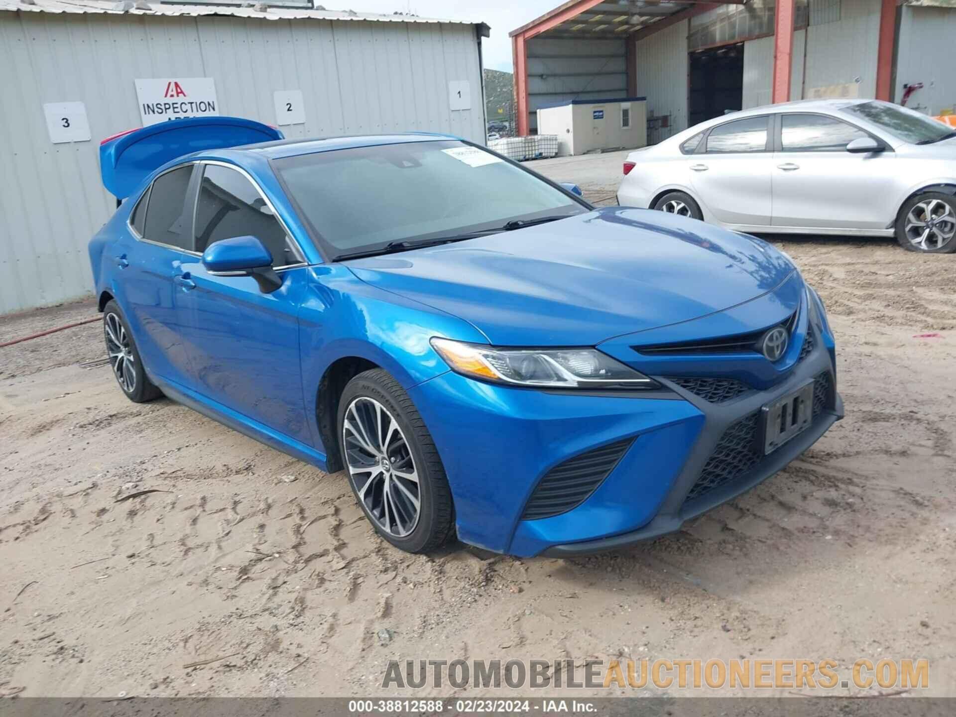 4T1B11HKXJU141018 TOYOTA CAMRY 2018