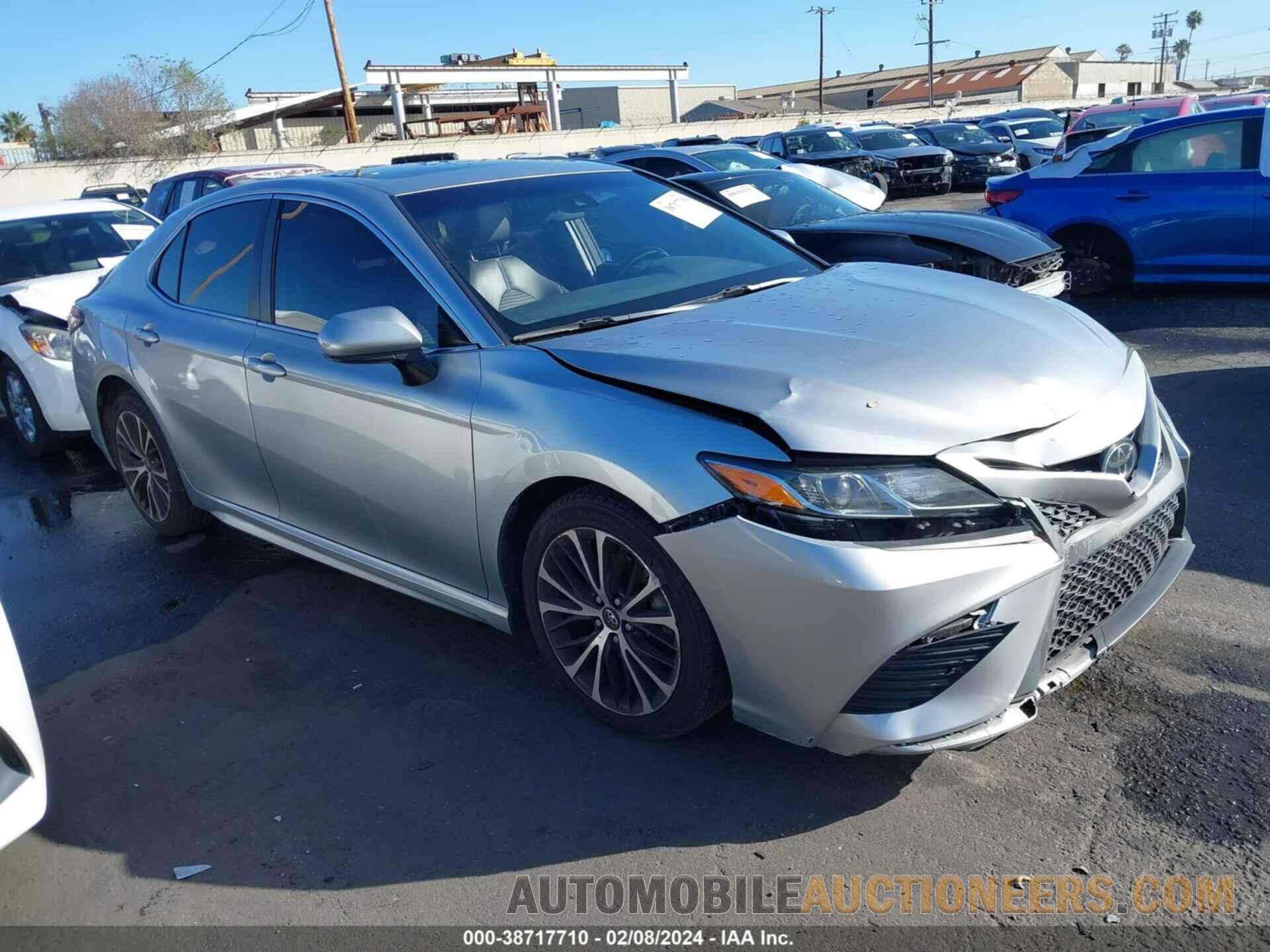 4T1B11HKXJU147613 TOYOTA CAMRY 2018