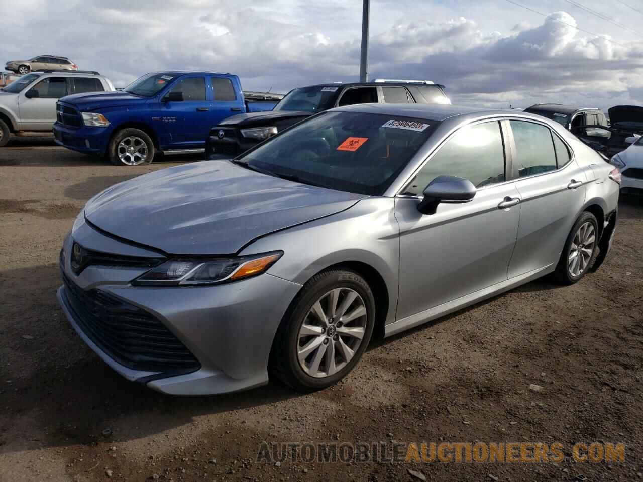 4T1B11HKXJU147675 TOYOTA CAMRY 2018