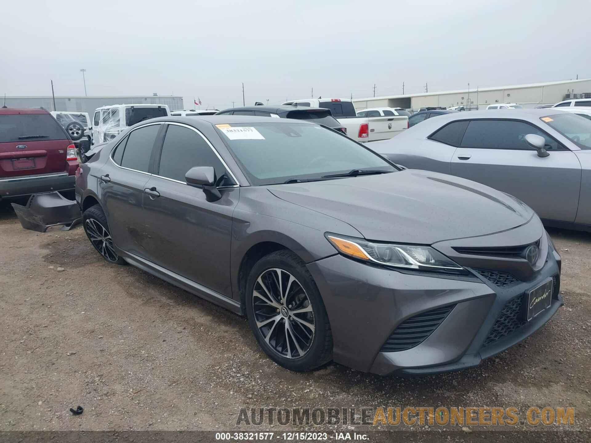 4T1B11HKXJU150544 TOYOTA CAMRY 2018