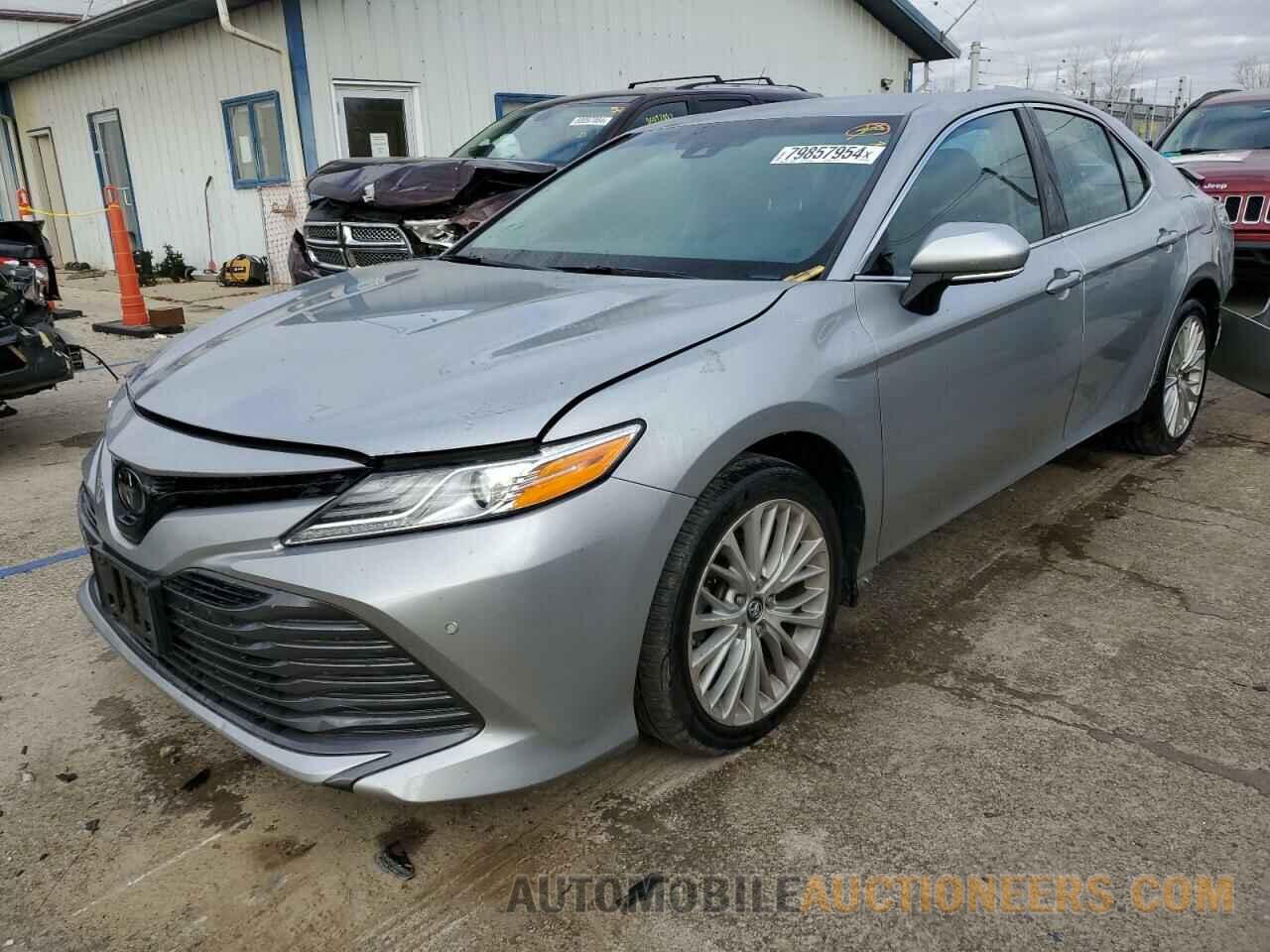 4T1B11HKXJU151516 TOYOTA CAMRY 2018