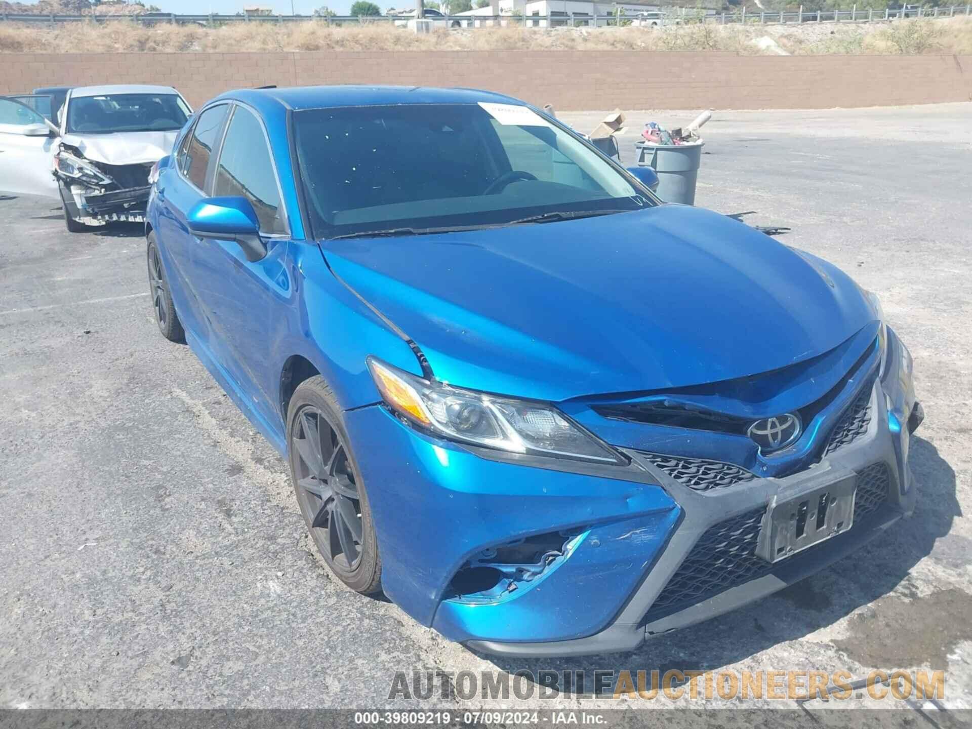 4T1B11HKXJU153265 TOYOTA CAMRY 2018