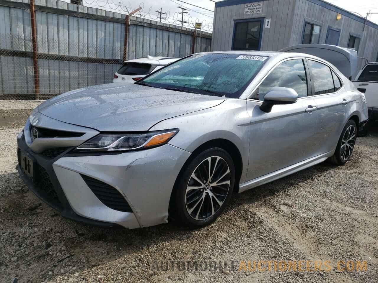 4T1B11HKXJU155730 TOYOTA CAMRY 2018