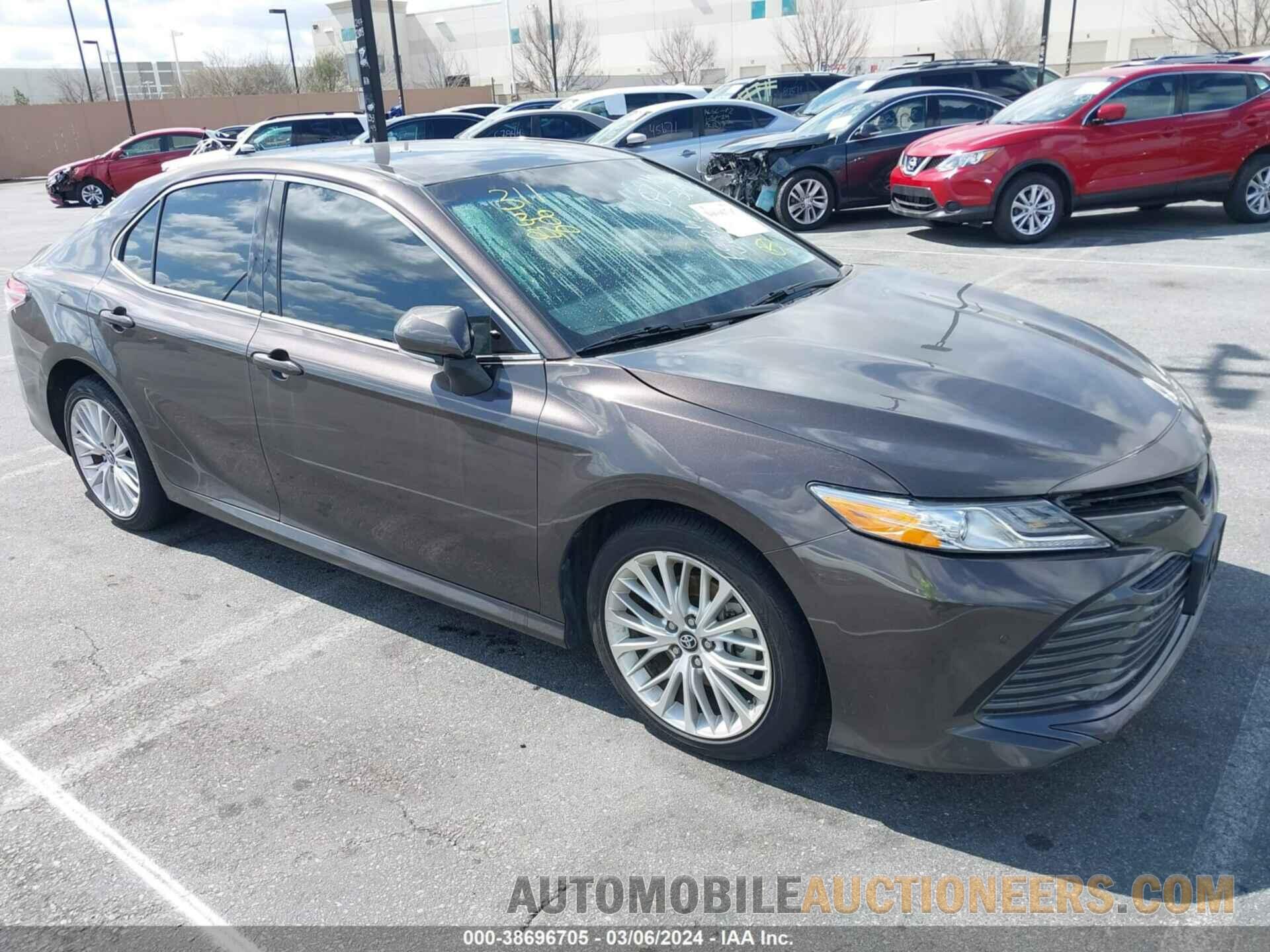 4T1B11HKXJU500626 TOYOTA CAMRY 2018