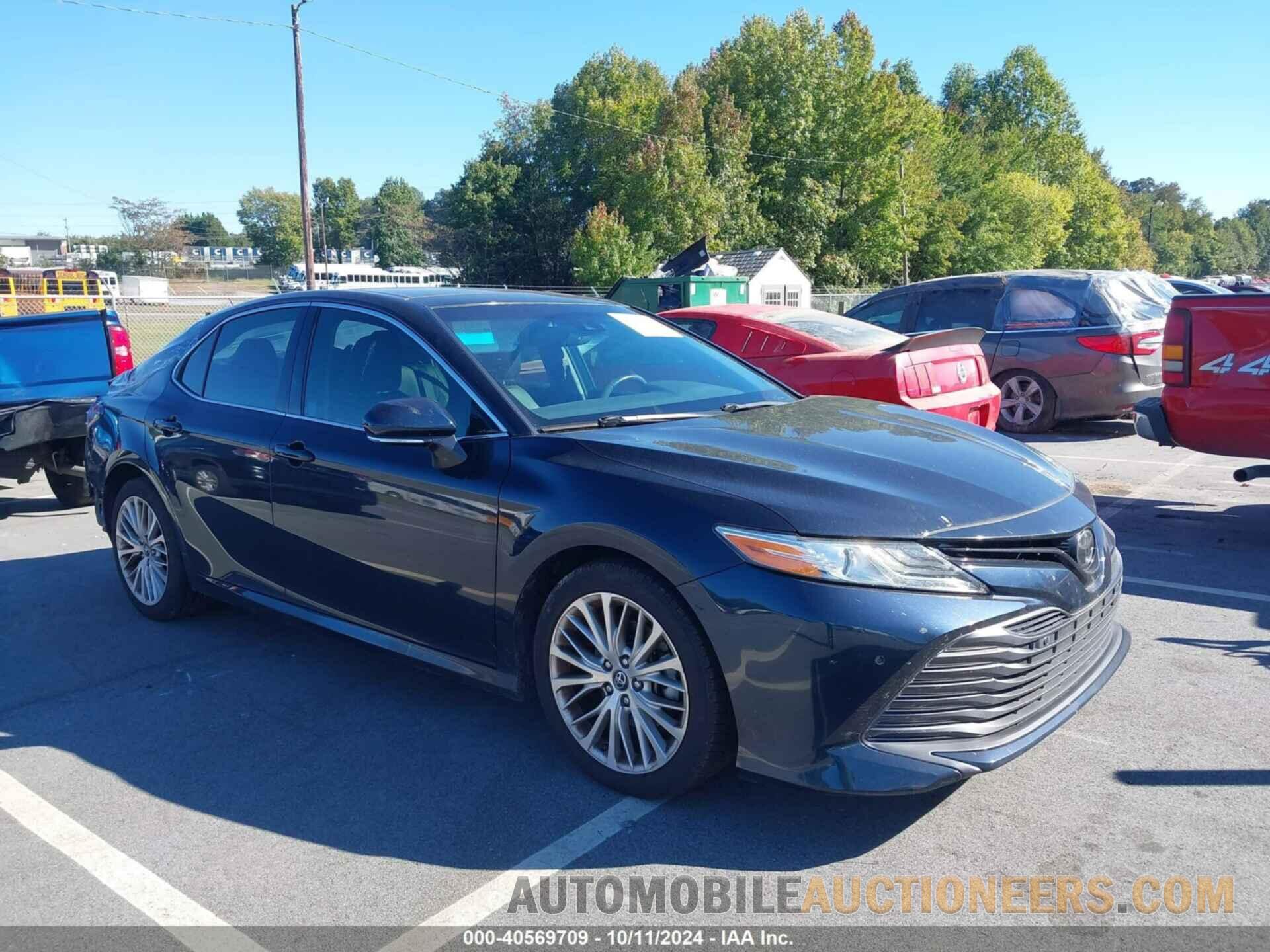 4T1B11HKXJU504918 TOYOTA CAMRY 2018