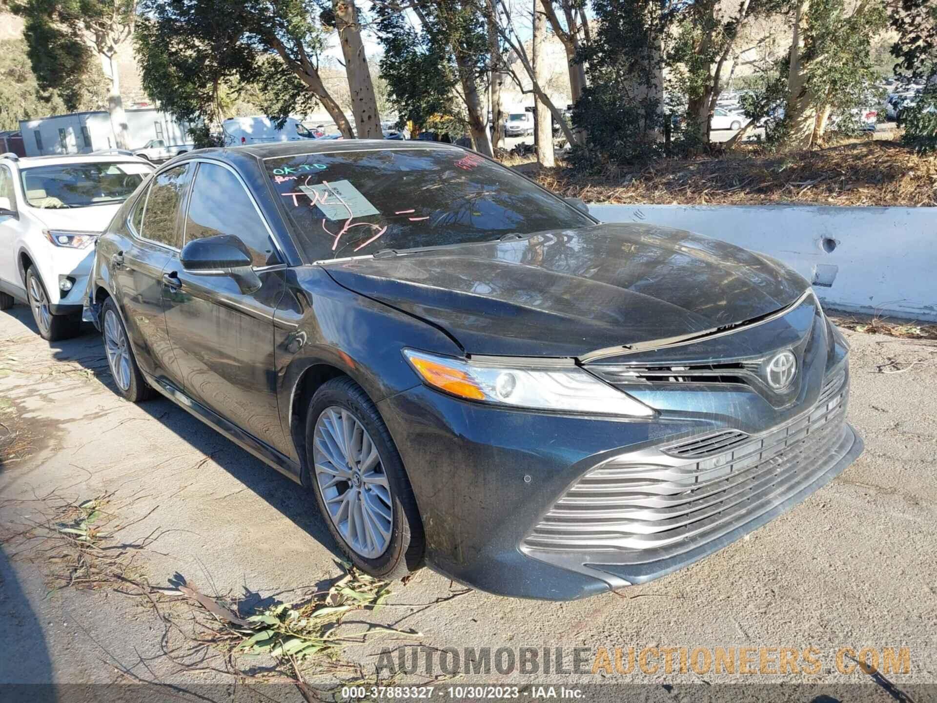 4T1B11HKXJU507401 TOYOTA CAMRY 2018