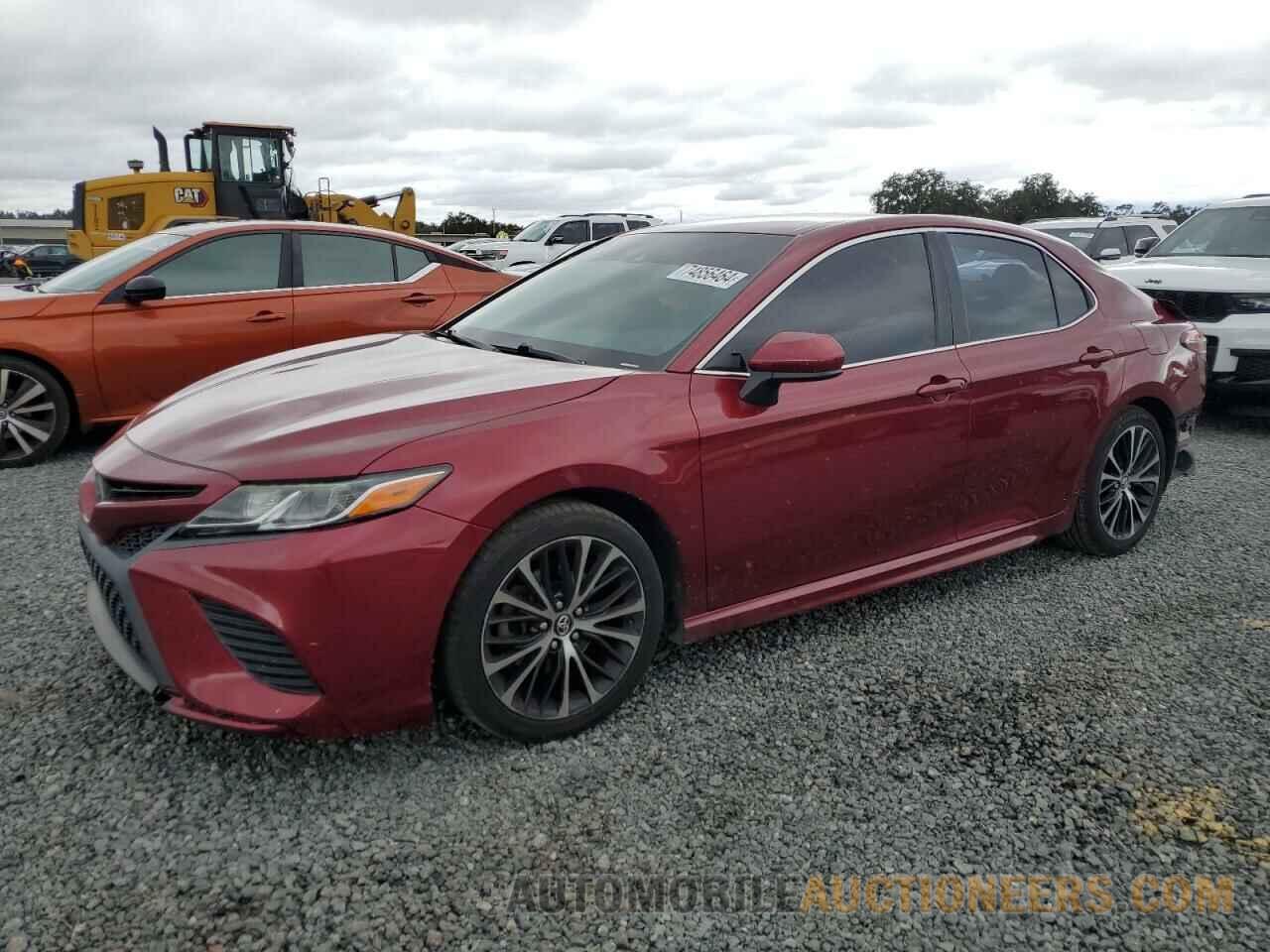 4T1B11HKXJU508449 TOYOTA CAMRY 2018