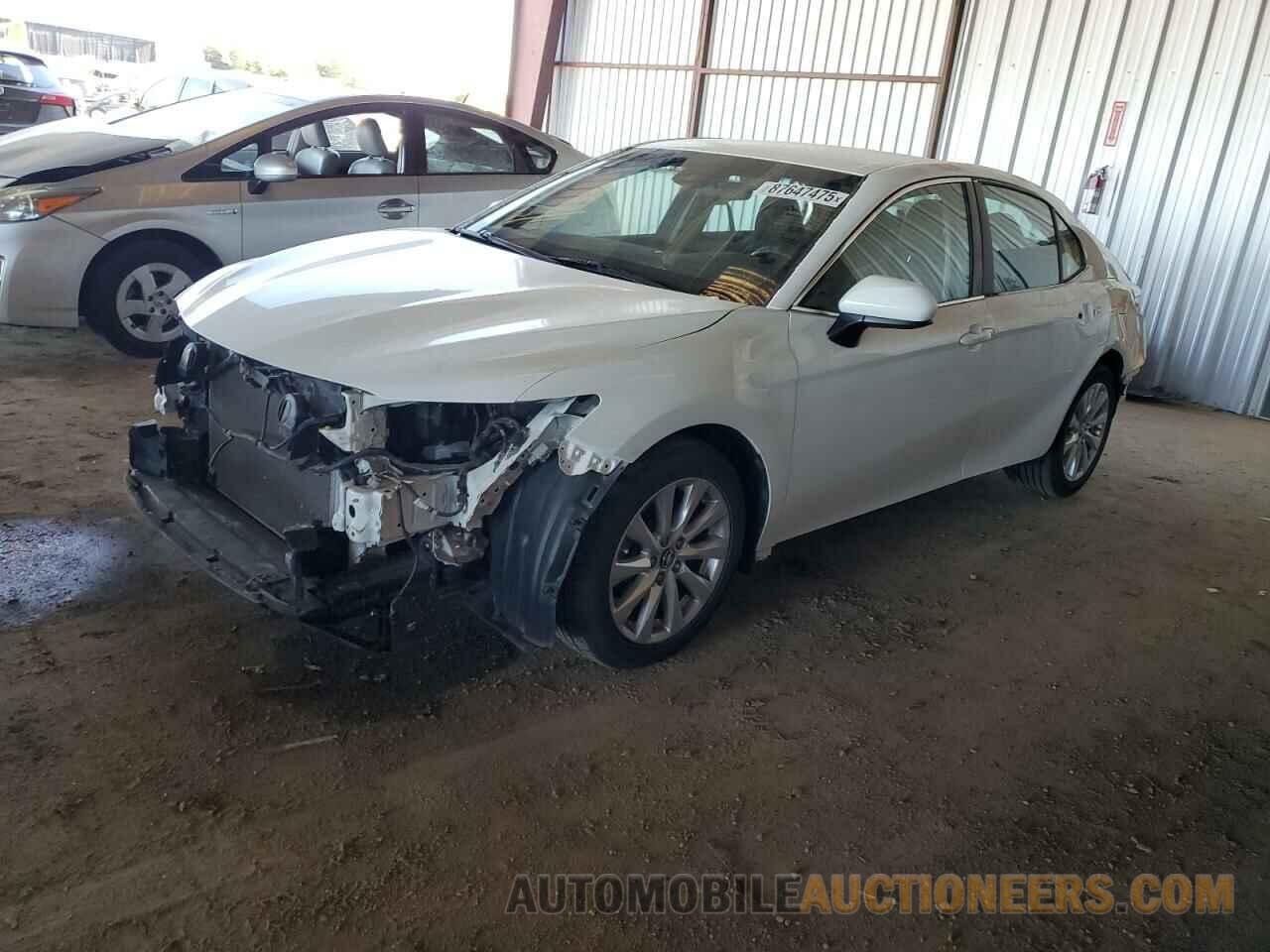 4T1B11HKXJU511934 TOYOTA CAMRY 2018