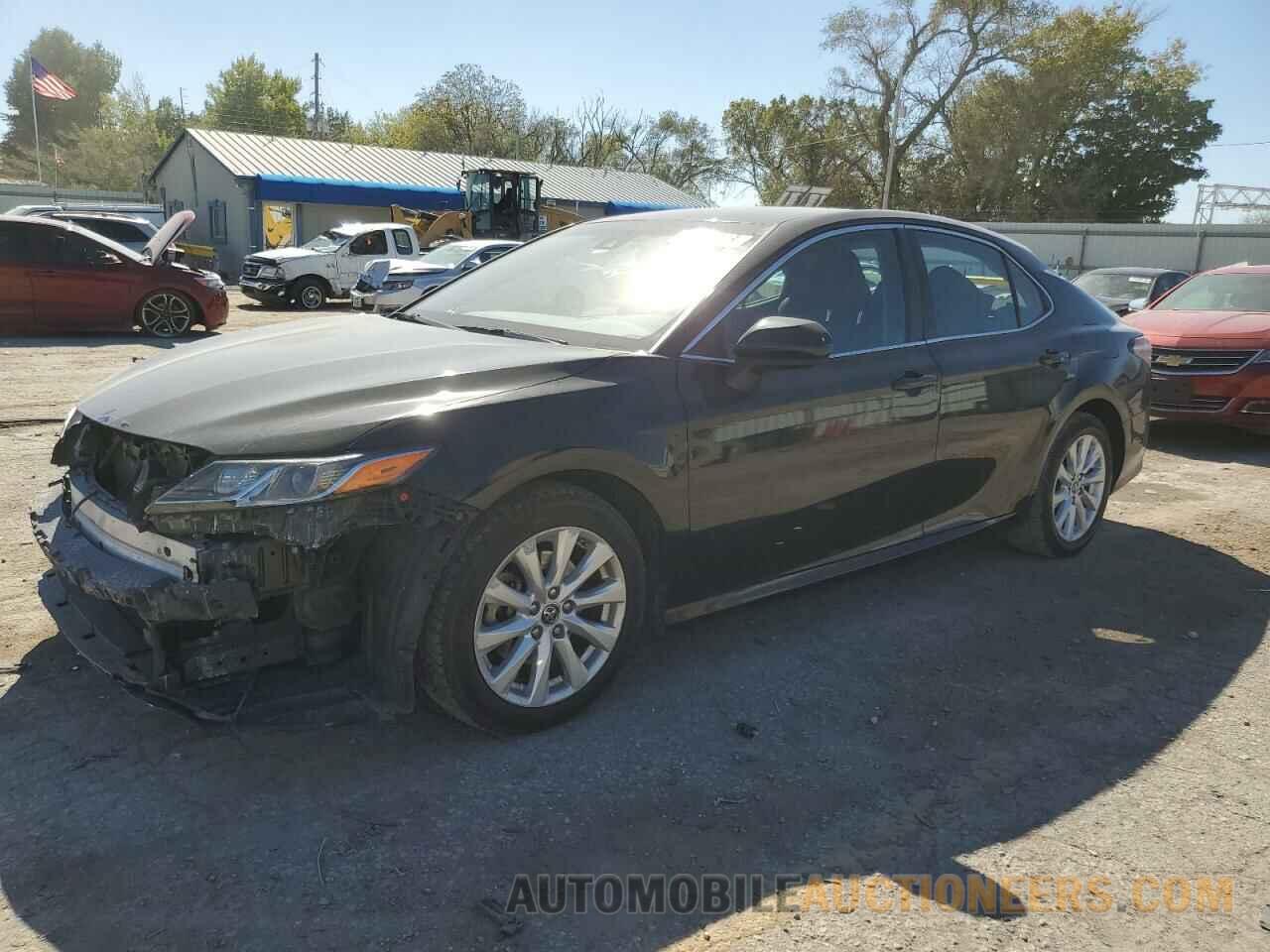 4T1B11HKXJU513151 TOYOTA CAMRY 2018