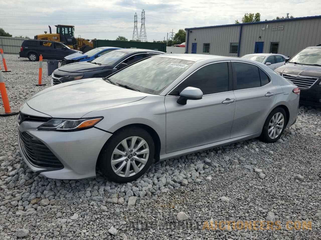 4T1B11HKXJU513795 TOYOTA CAMRY 2018